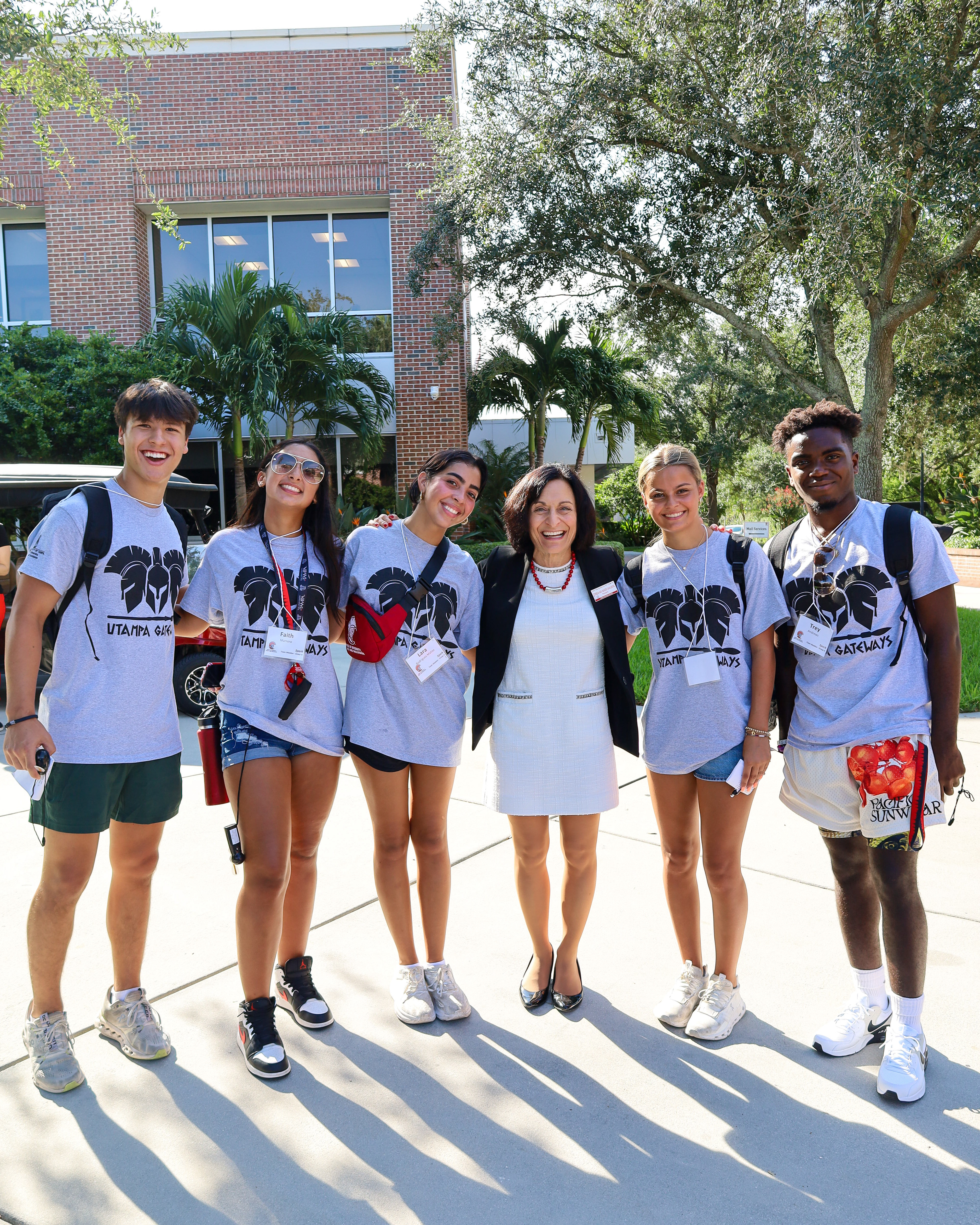 UTampa Gateways Group Photo with President Dahlberg.