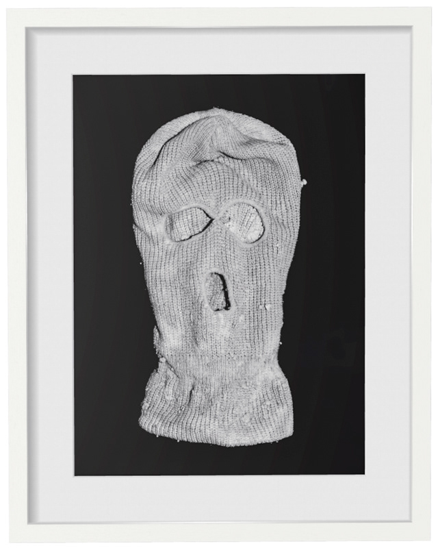 Sometimes a feeling is all we humans have to go on. Archival pigment print, white frame, 35.5x27.8cm