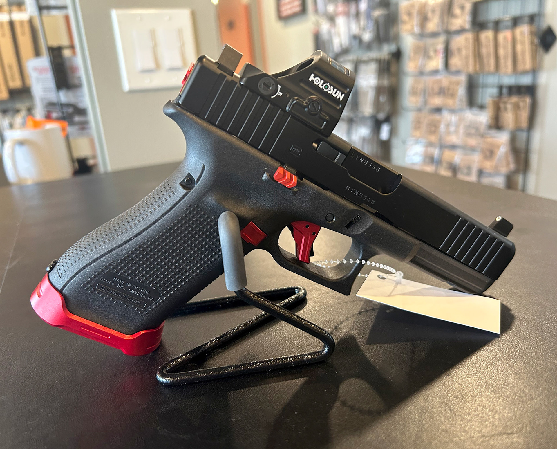 Wraith Precision Custom Glock 17, Red/Black, with Holosun Green Dot