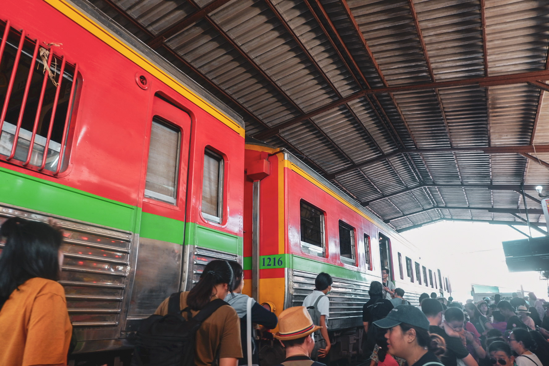 Maeklong Train | rafcarlosaid