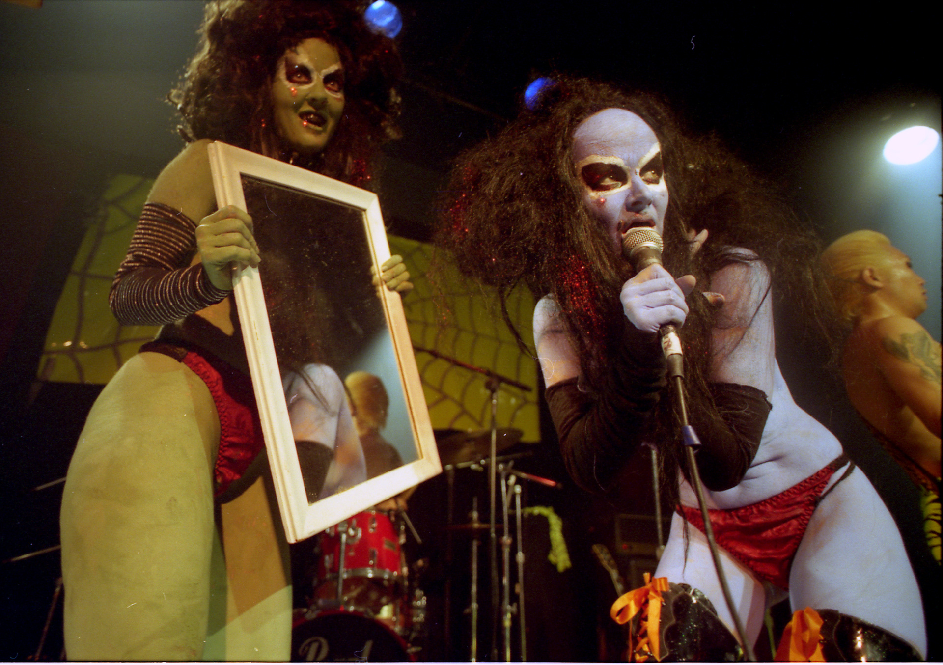 TVHoKB performing live