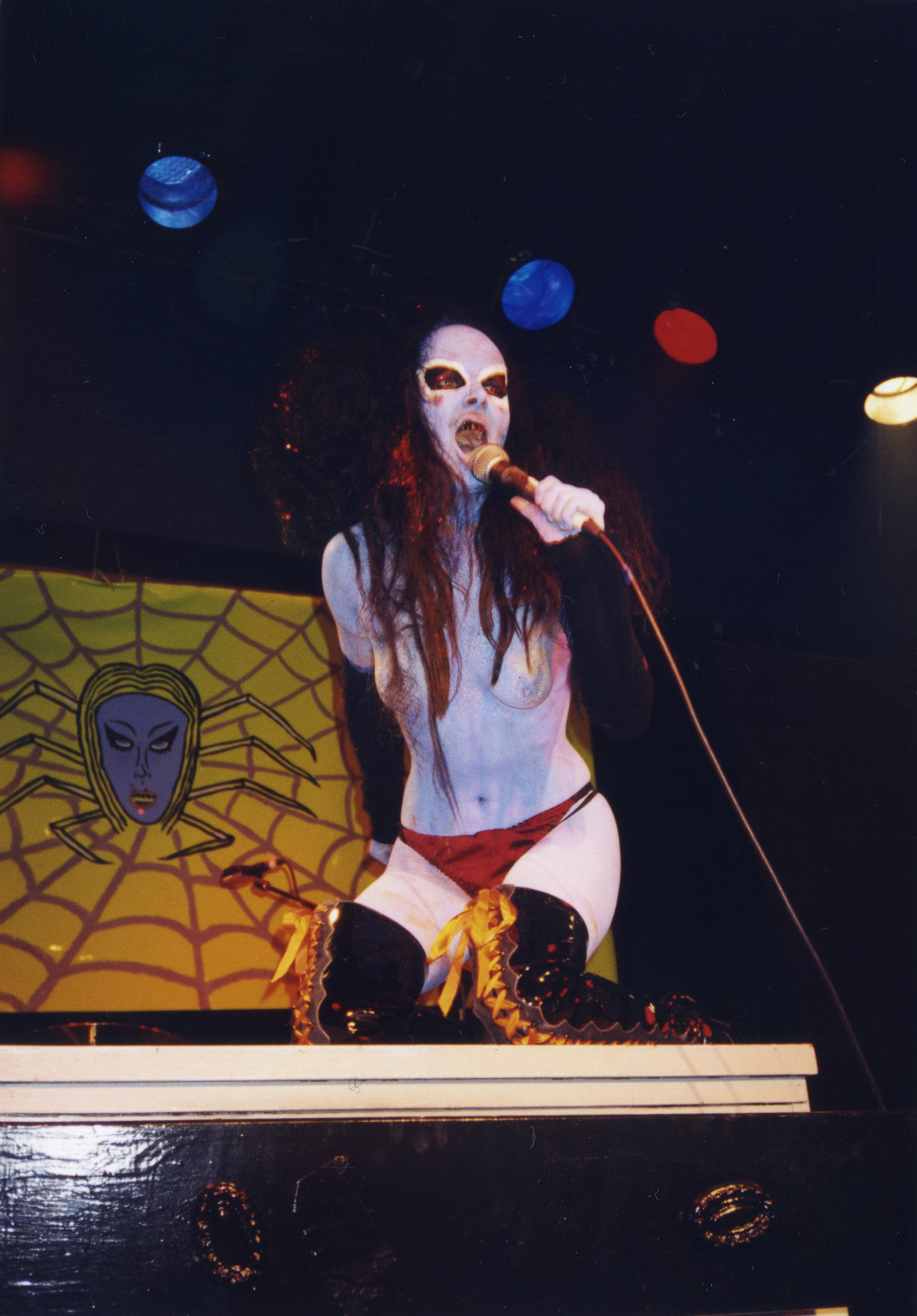 TVHoKB Karen Black live