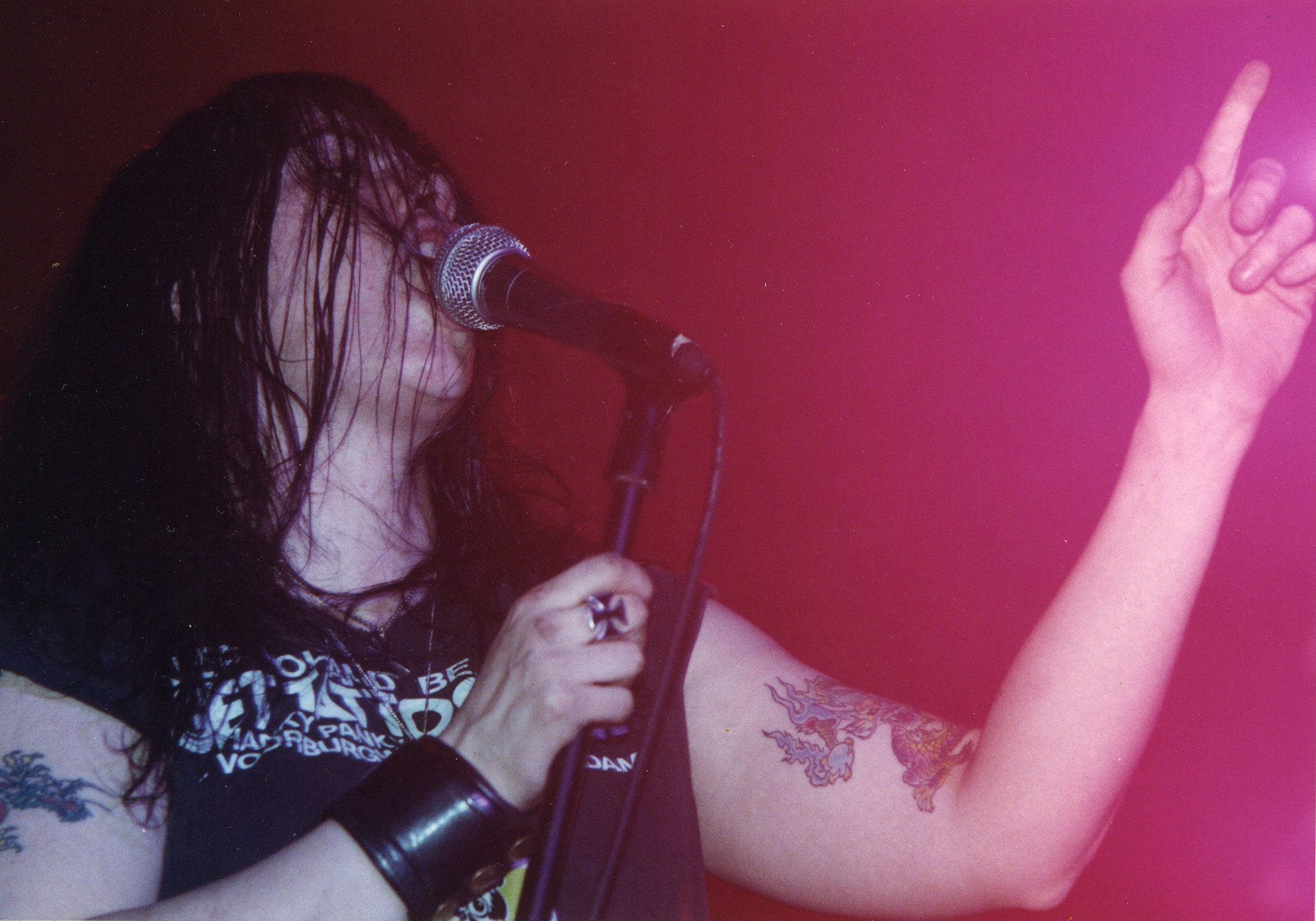 Lunachicks live, Becky Wreck on vocals