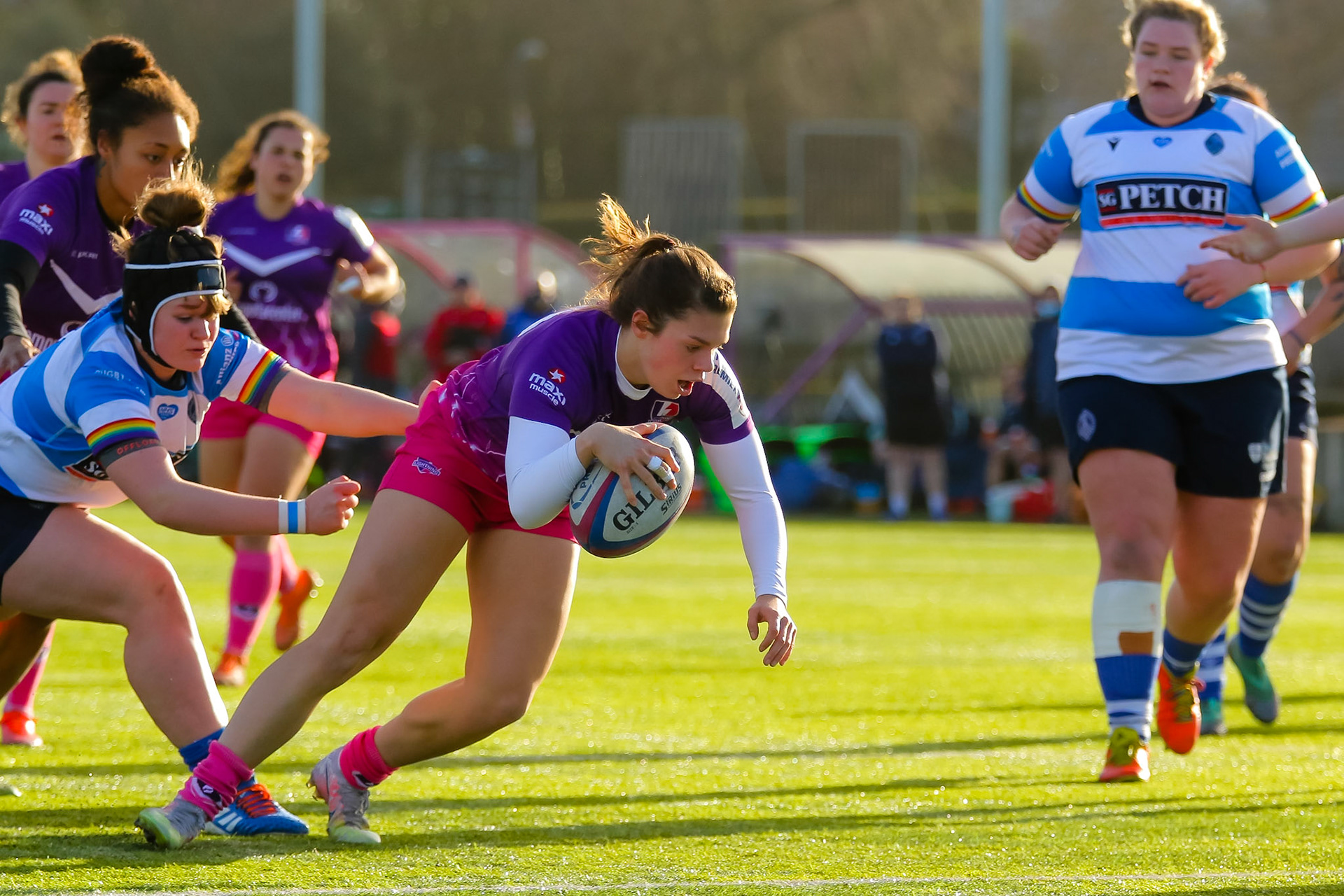 TRY! Helena Rowland of Loughborough Lightning during the Allianz Premier 15s match between Loughborough Lightning and DMP Sharks at The Loughborough University, England on 28th Jan 2022. © @benlumleyphoto