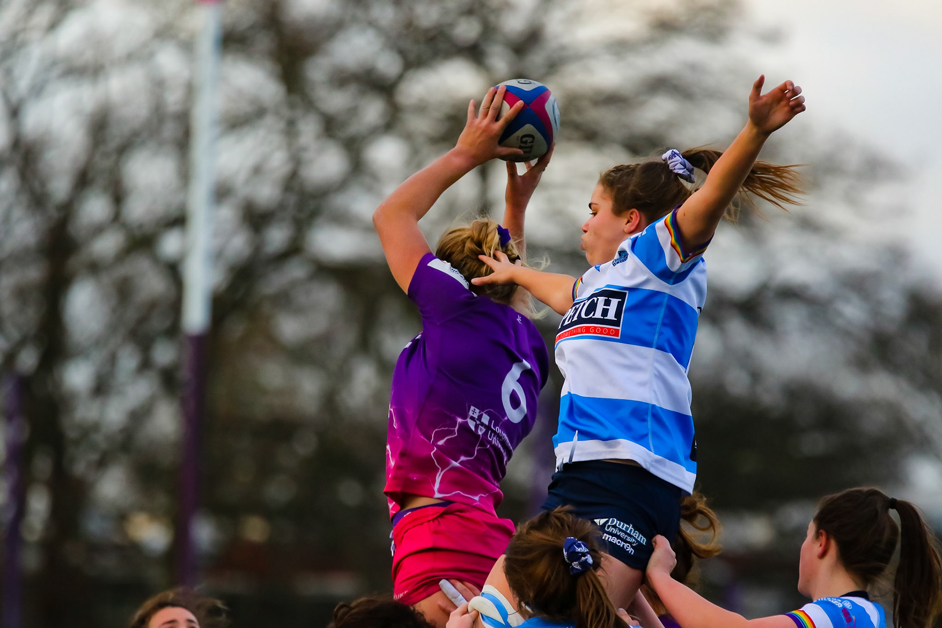 Courtney Holtkamp of Loughborough Lightning during the Allianz Premier 15s match between Loughborough Lightning and DMP Sharks at The Loughborough University, England on 28th Jan 2022. © @benlumleyphoto