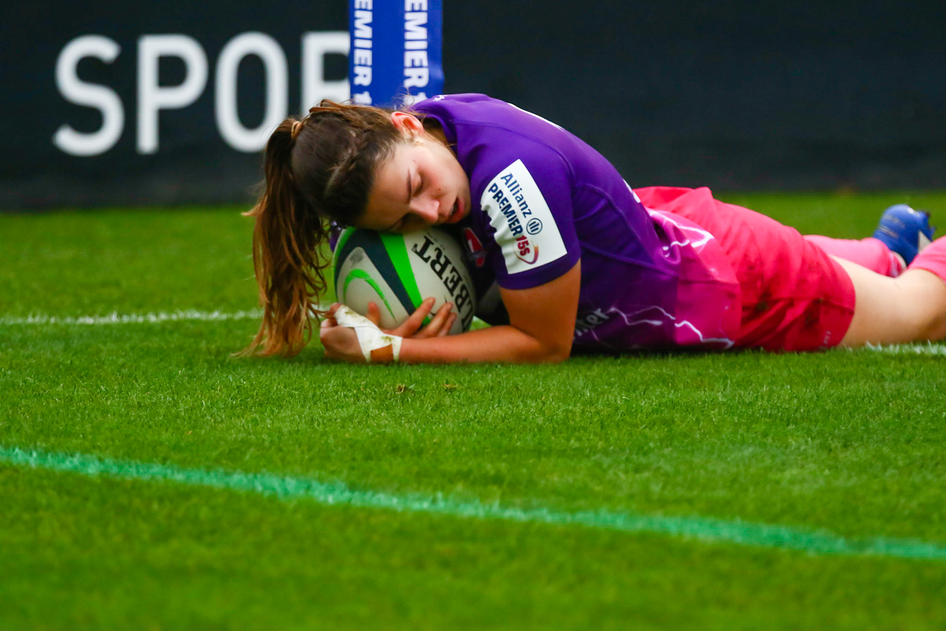 Helena Rowland of Loughborough Lightning during the Allianz Premier 15s match between Loughborough Lightning and DMP Durham Sharks at Loughborough University, Loughborough, England on 28 November 2020.