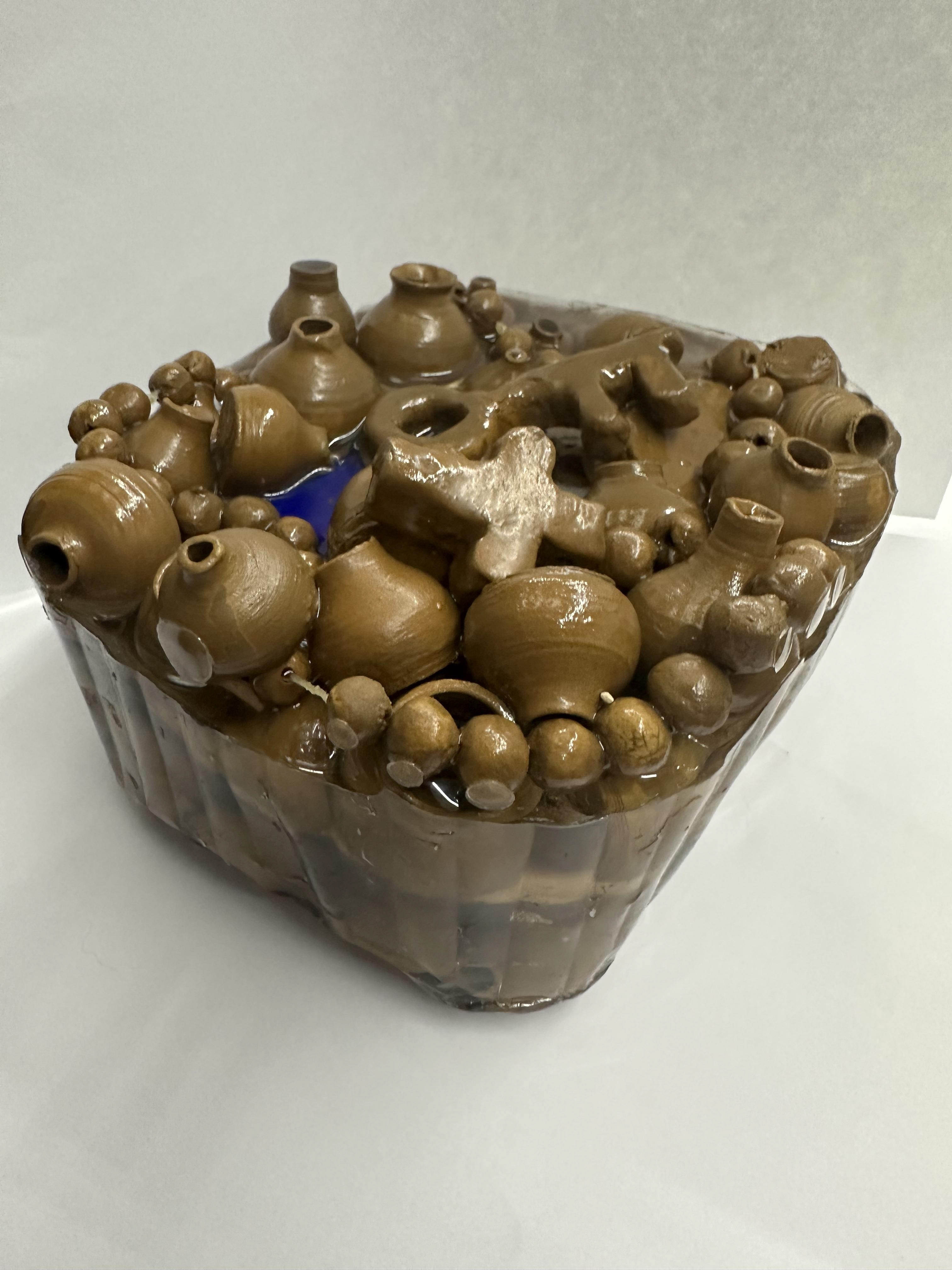 Rumination (Corner View), 2023-2025, Mixed Technique (Clay, String & Epoxy Resin), 18cm * 10cm * 17cm