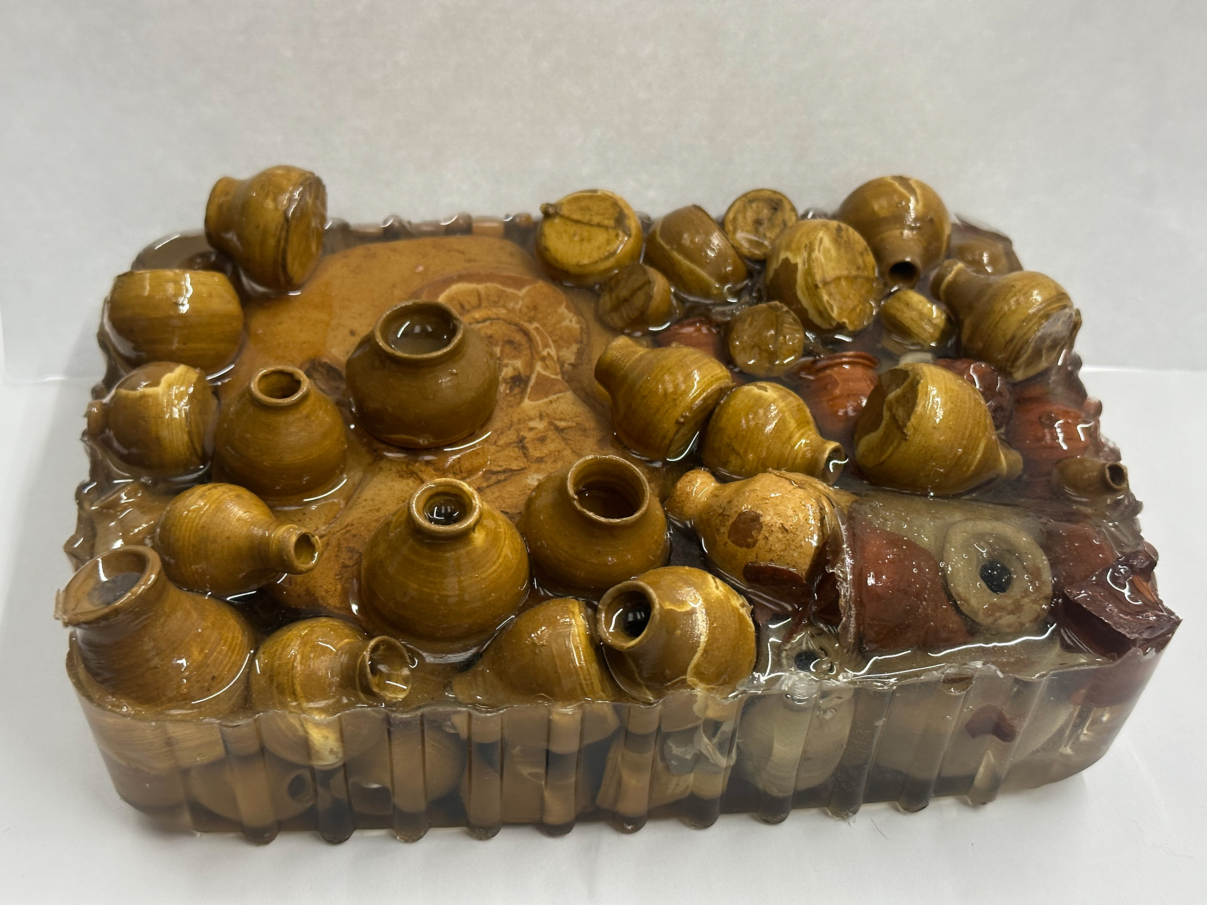 Rumination (Front View: Icon of Christ, Jars), ​​2023-2025, Mixed Technique (Clay, String & Epoxy Resin), 15cm * 8cm * 21cm