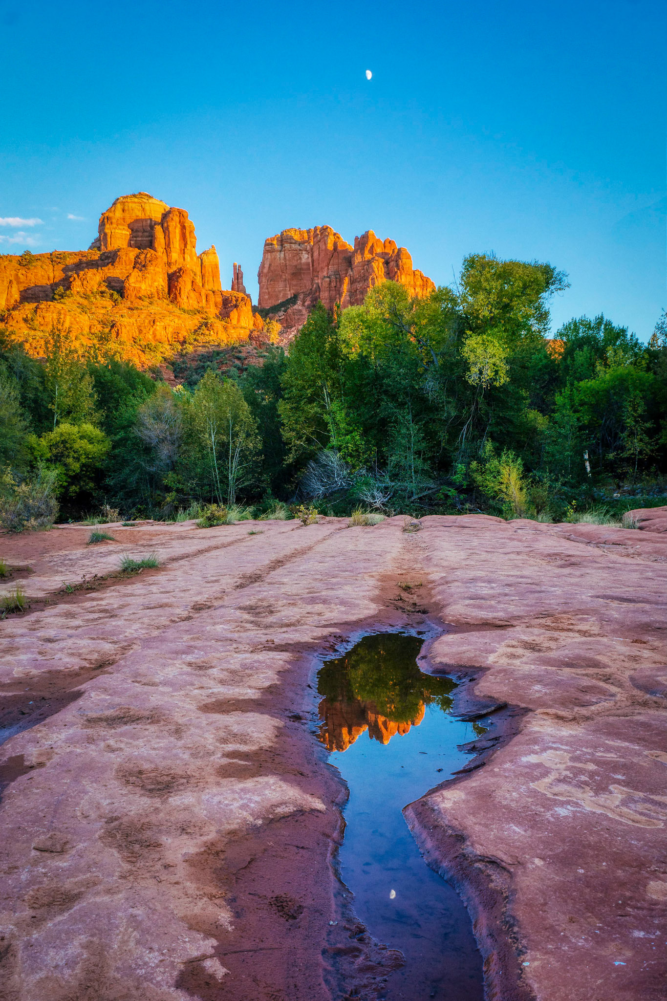 Cathedral Rock at Buddha Beach