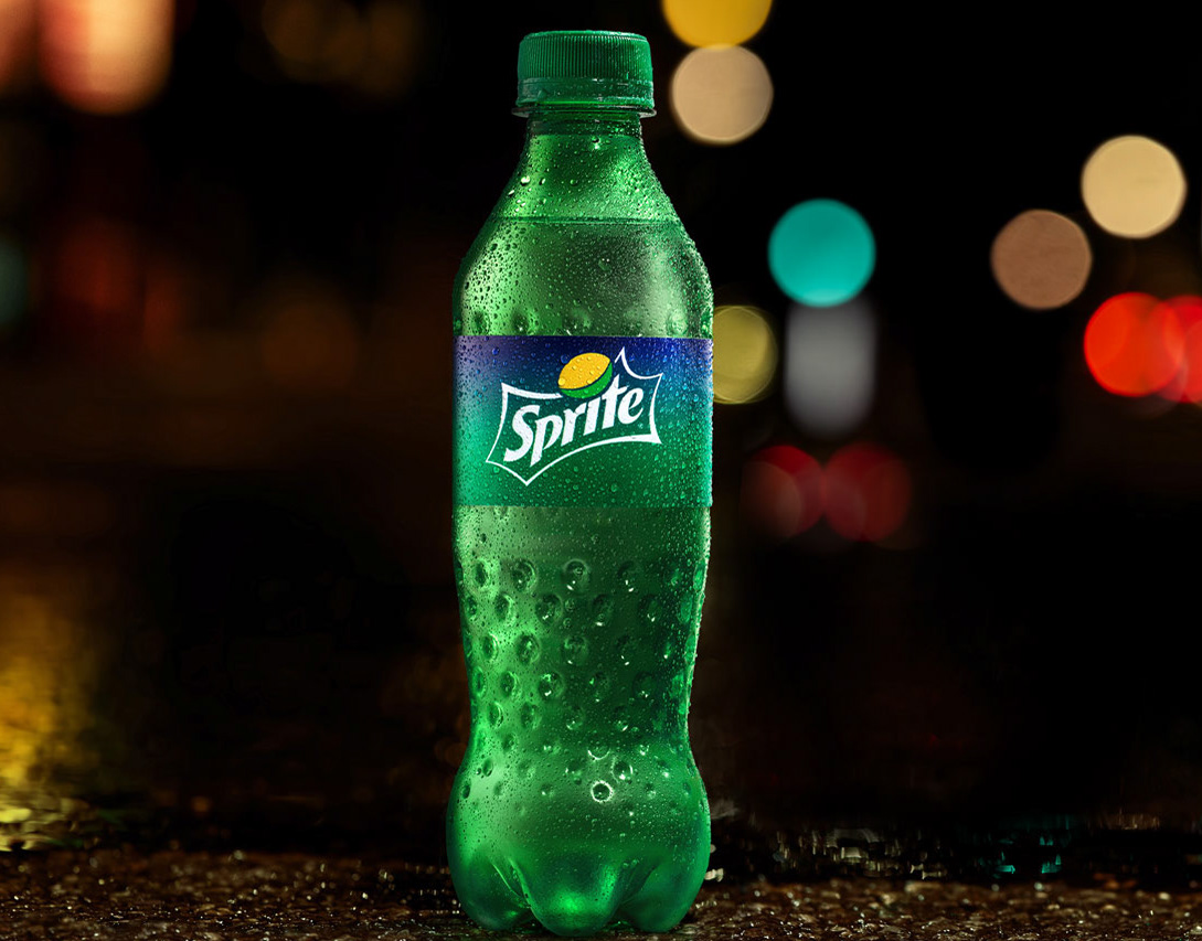 Фото спрайта. Спрайт бутылка 2022. Имбирный спрайт. Sprite бутылка 0.5. Спрайт на черном фоне.