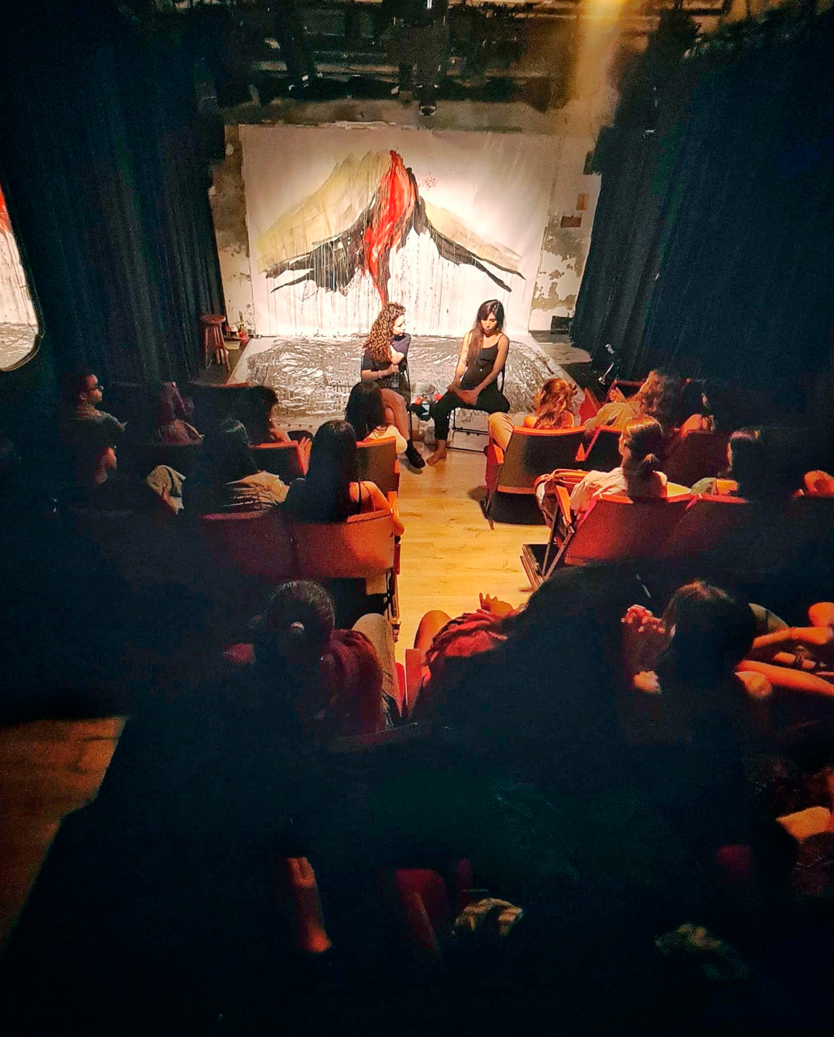 Sala Fenix, Barcelona, Teen Friday con jóvenes del barri del Raval