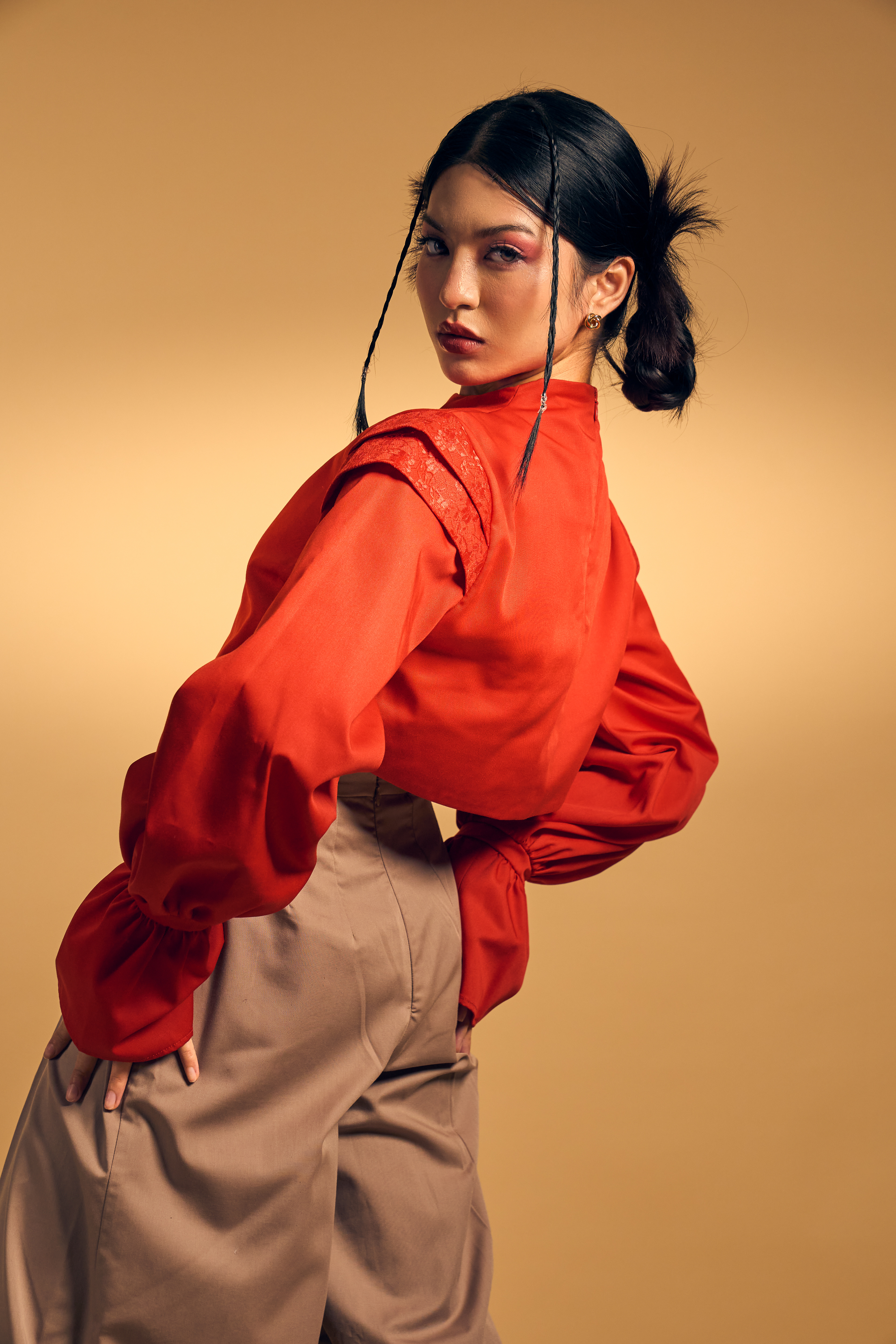Silent Bloom A quiet harmony of modern femininity and cultural elegance. Soft silhouettes and blossoming forms express a beauty that grows with grace, not noise.  Shot in Bangkok for Elin, a Raffles International College student mini collection.