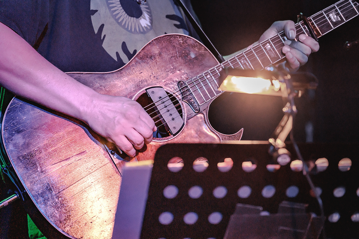 89. J Mascis