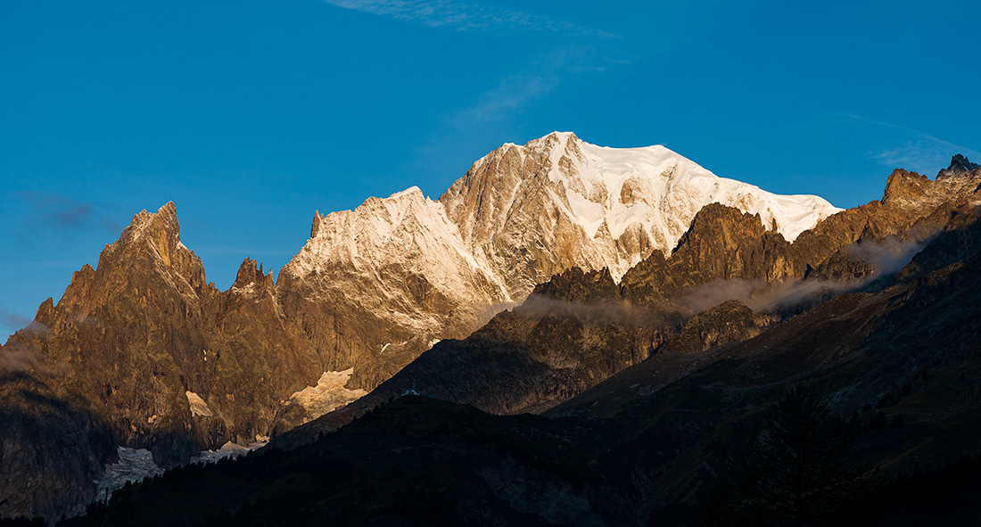 Italian slope of Mont Blanc 4,807 m  - © 2024 Kike Bullón