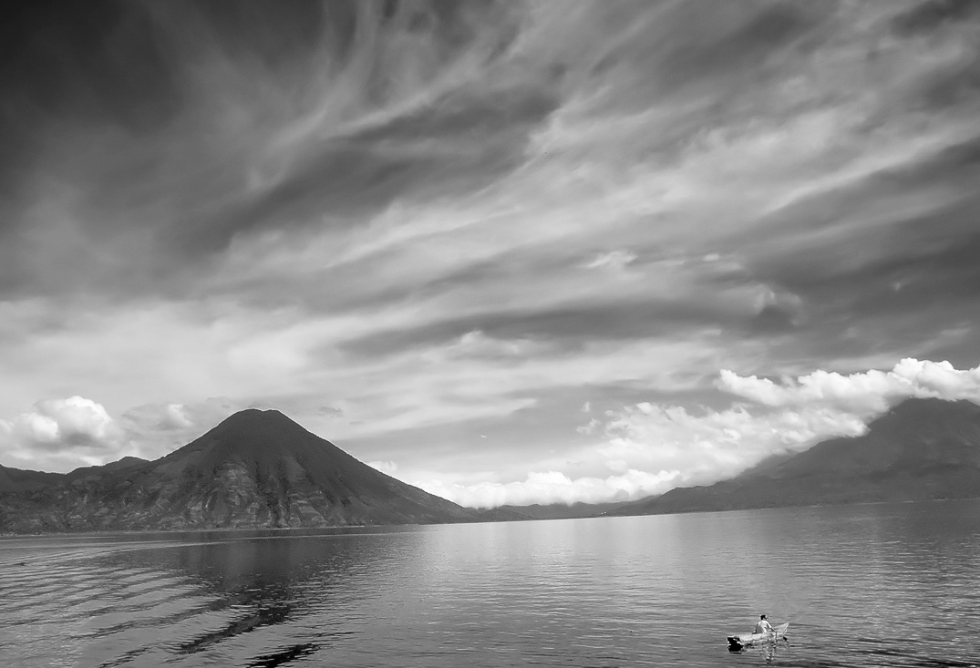  Lake Atitlan - Guatemala - © 1994 Kike Bullón