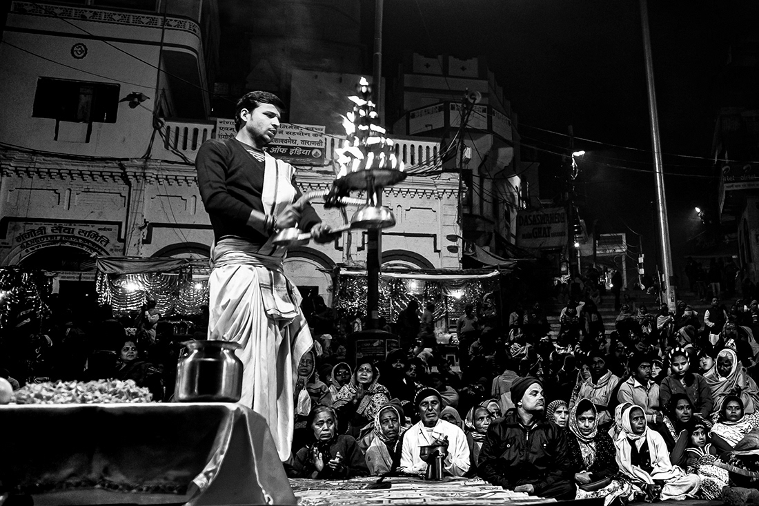 Ganga Aarti Ritual  - Benares - India - © 2012 Kike Bullón