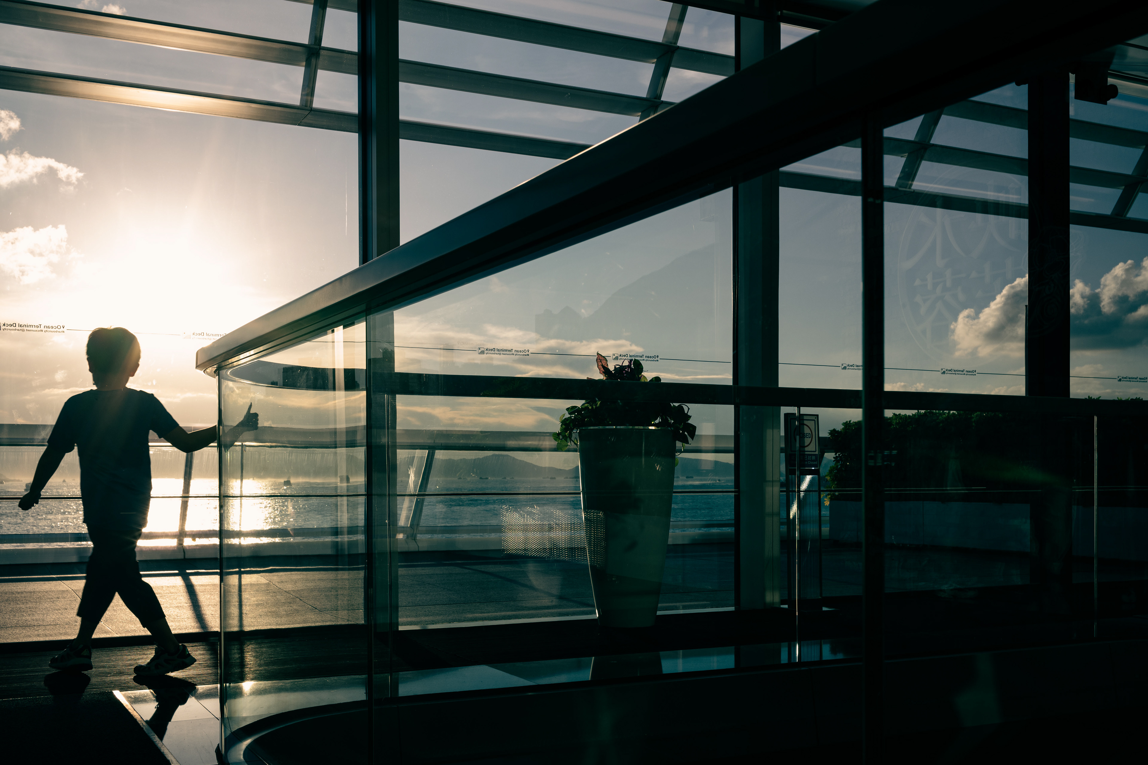 End of public holiday, back to work people! [LEICA M10, LEICA Summicron-M 35mm f/2 ASPH]