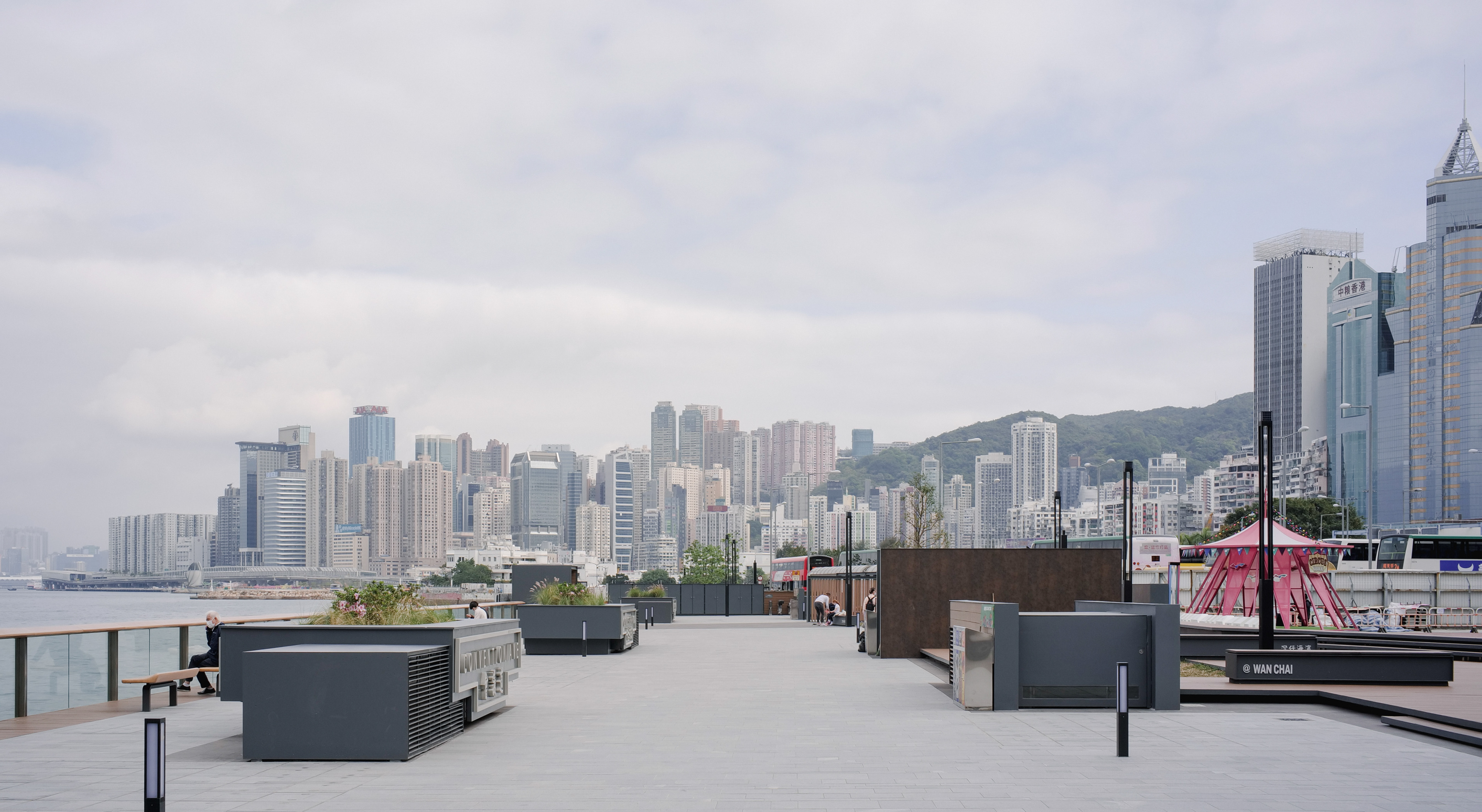 Wanchai, Hong Kong [Panasonic LUMIX DC-S5, LEICA Summicron-M 35mm f/2 ASPH]