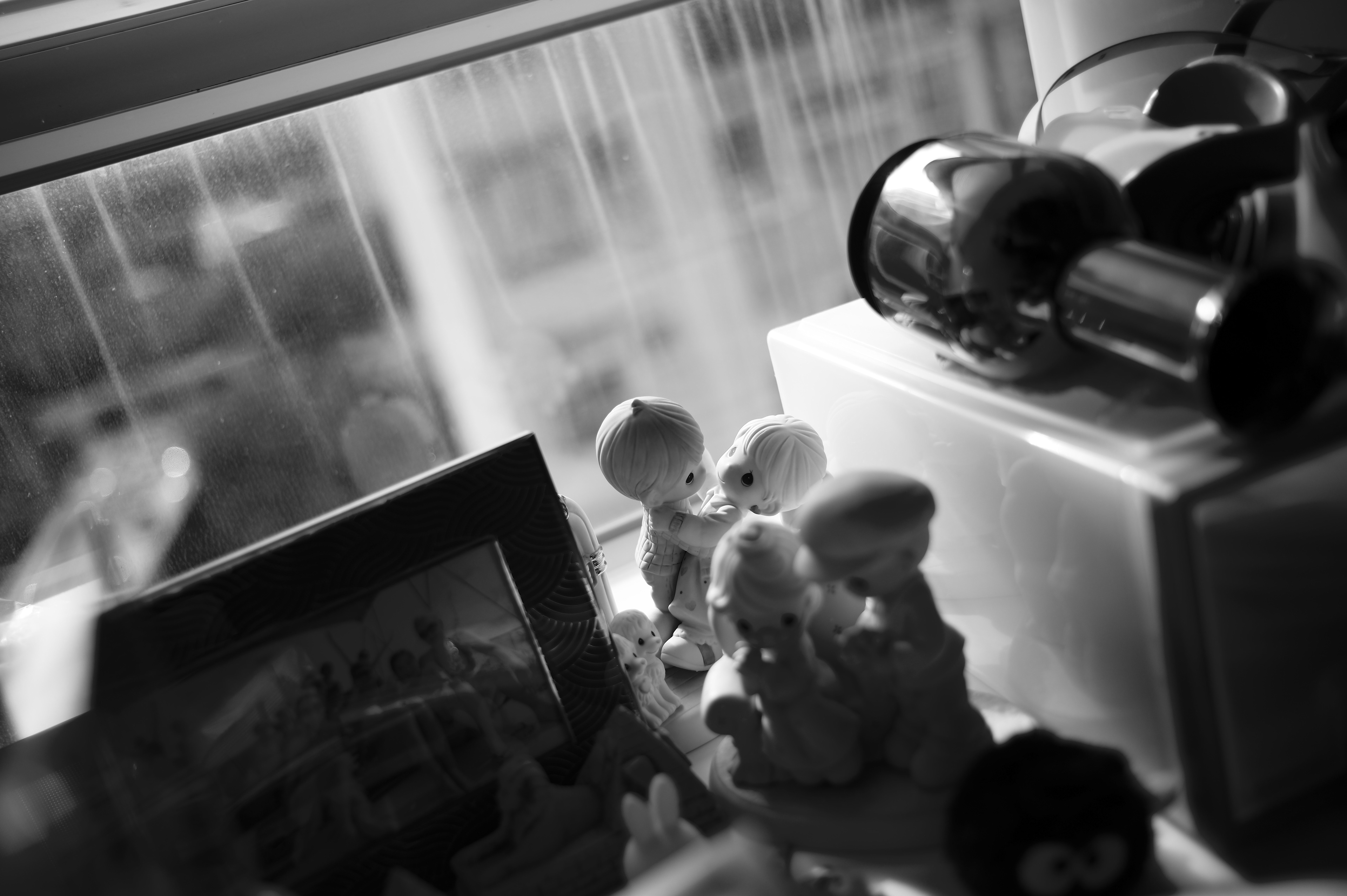 Have been working from home for months, need something to cheer my life. [LEICA M11, LEICA Summicron-M 35mm f/2 ASPH]