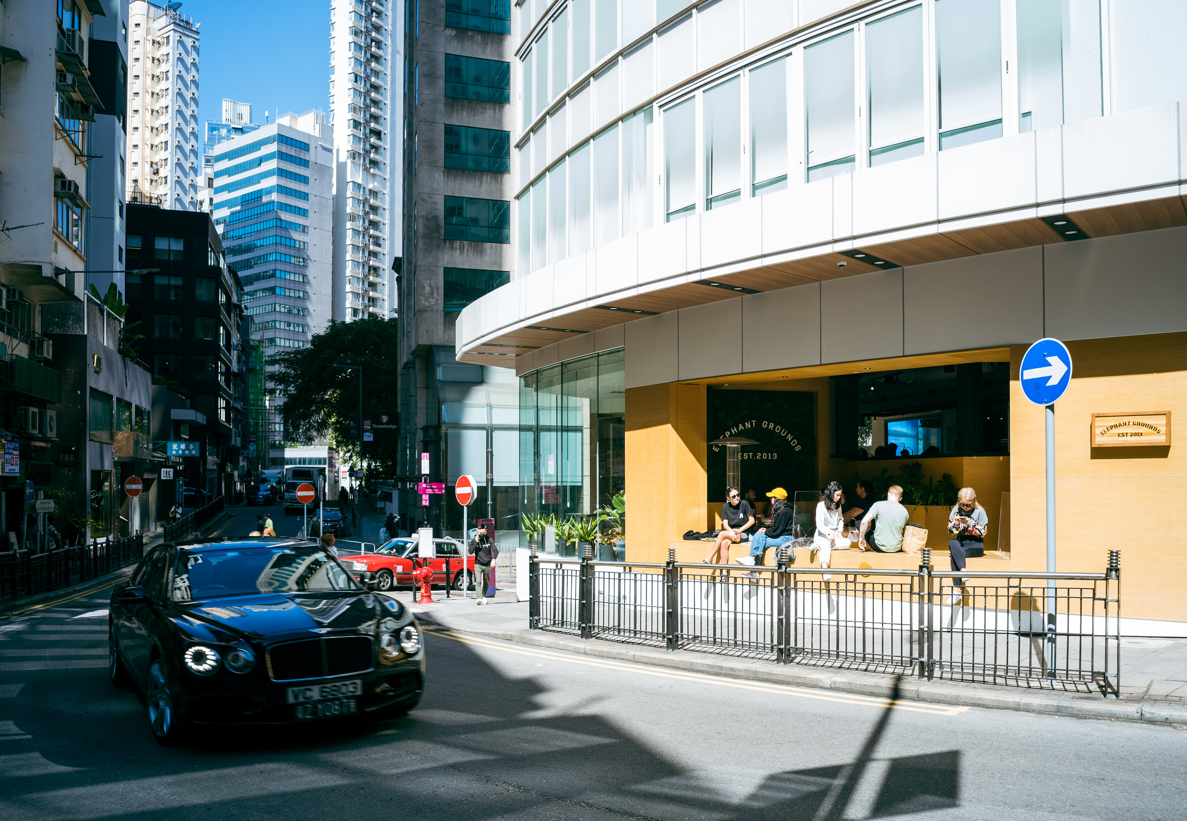 [Panasonic LUMIX DC-S5, LEICA Elmarit-M 24mm f/2.8 ASPH]