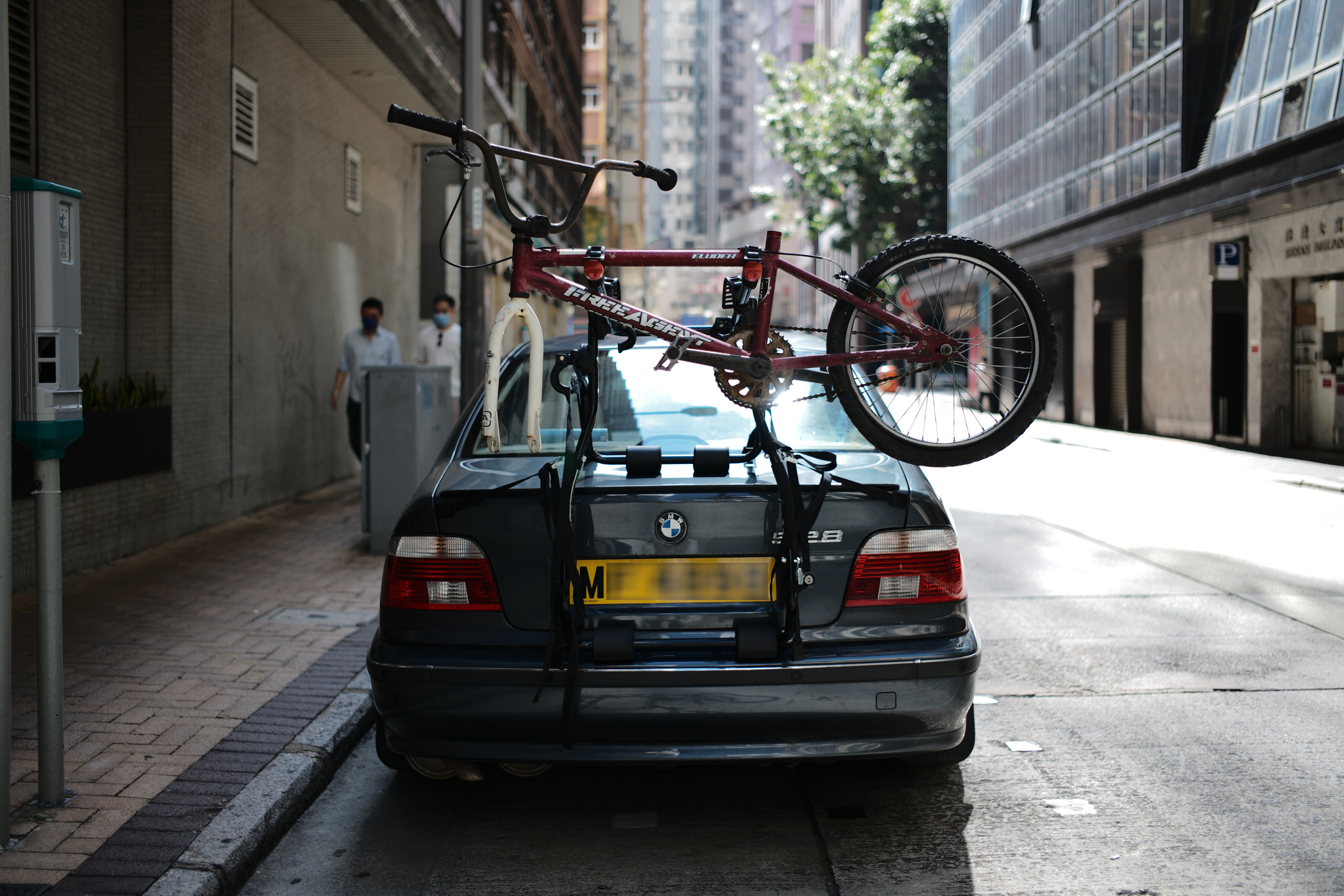 Lack of harmony [LEICA M10, LEICA Summicron-M 35mm f/2 ASPH]