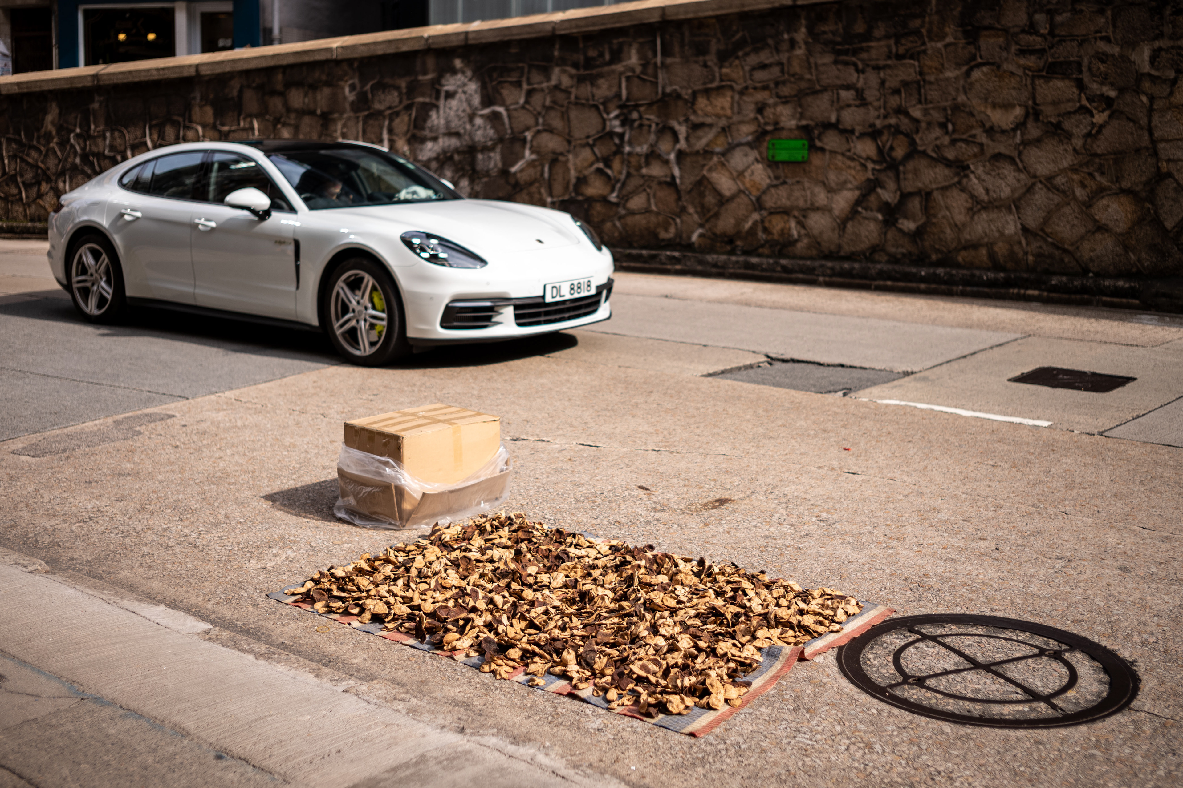 Treasure on the street [LEICA M10, LEICA Summicron-M 35mm f/2 ASPH]