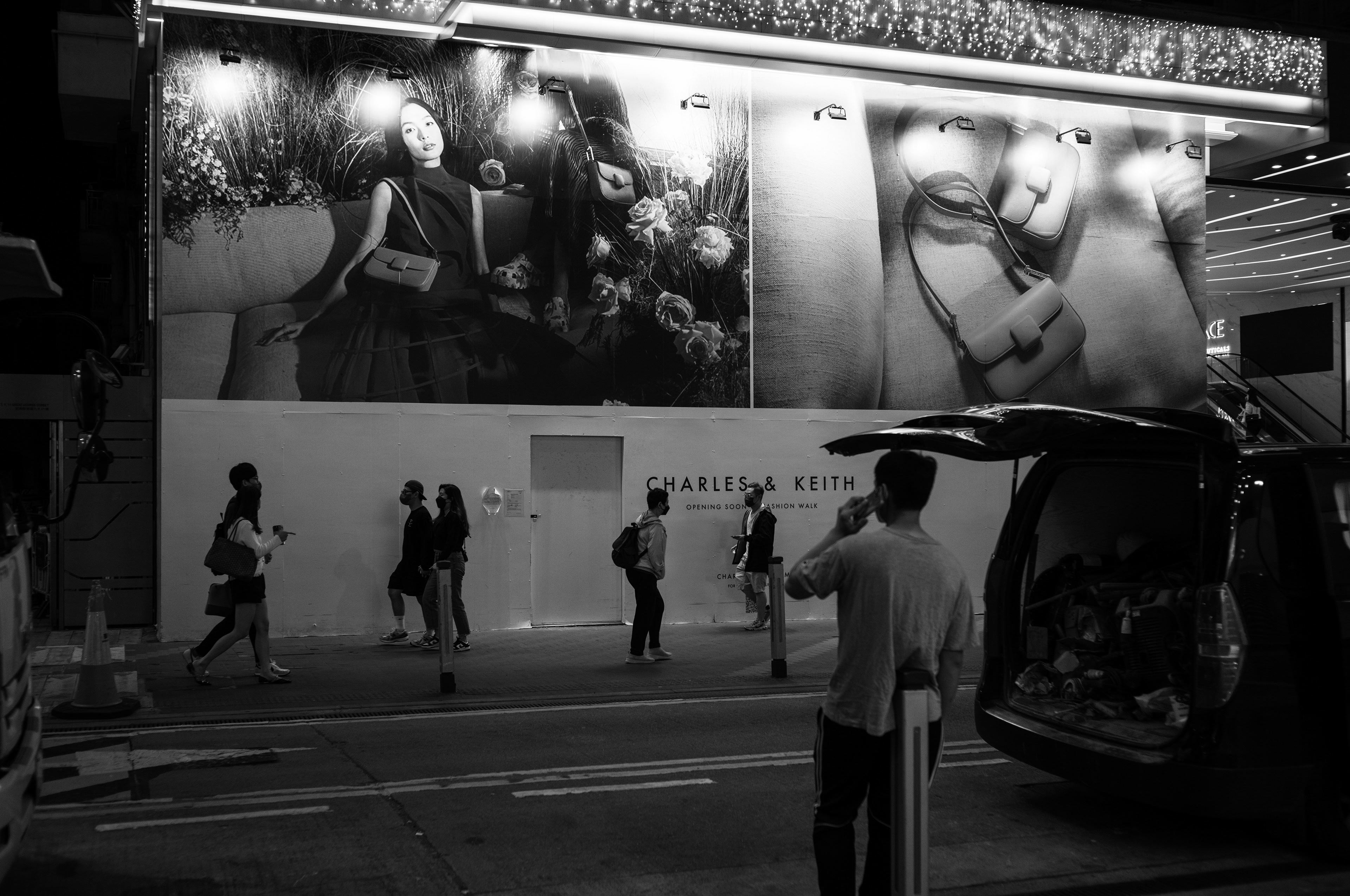 December 2022, start with some street snapshots at night [LEICA M11, LEICA Summicron-M 35mm f/2 ASPH]