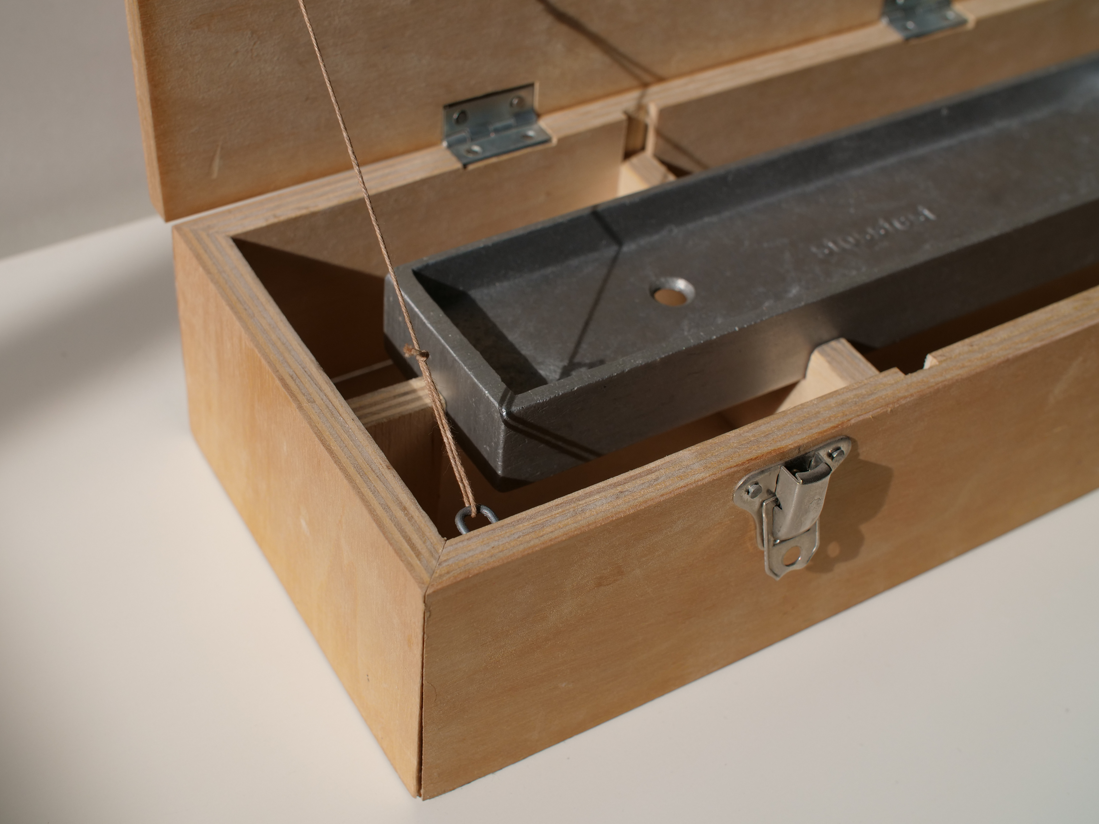 Landscapes with spirit level, 2003