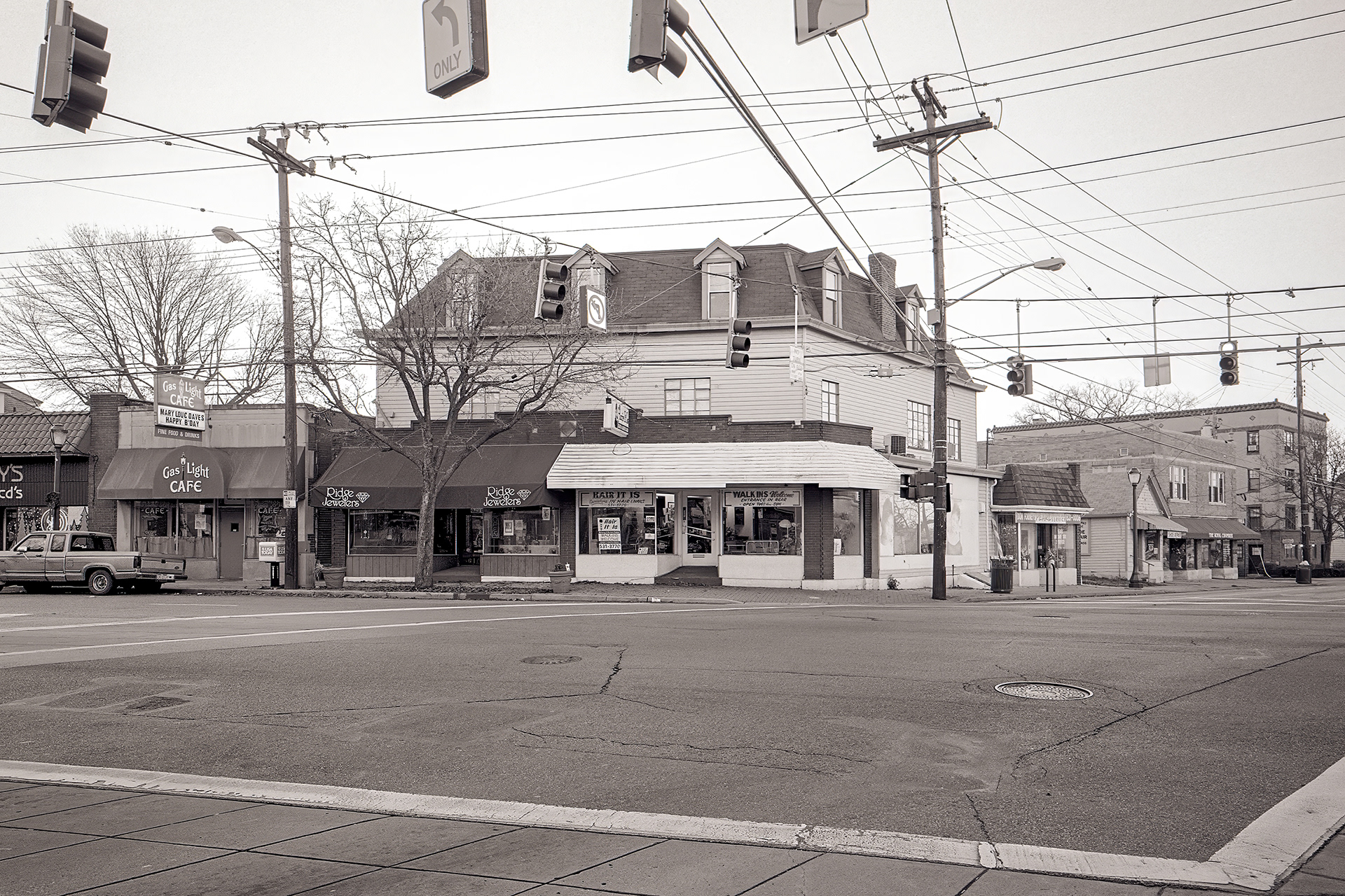 2006 • Southeast Corner Ridge & Montgomery