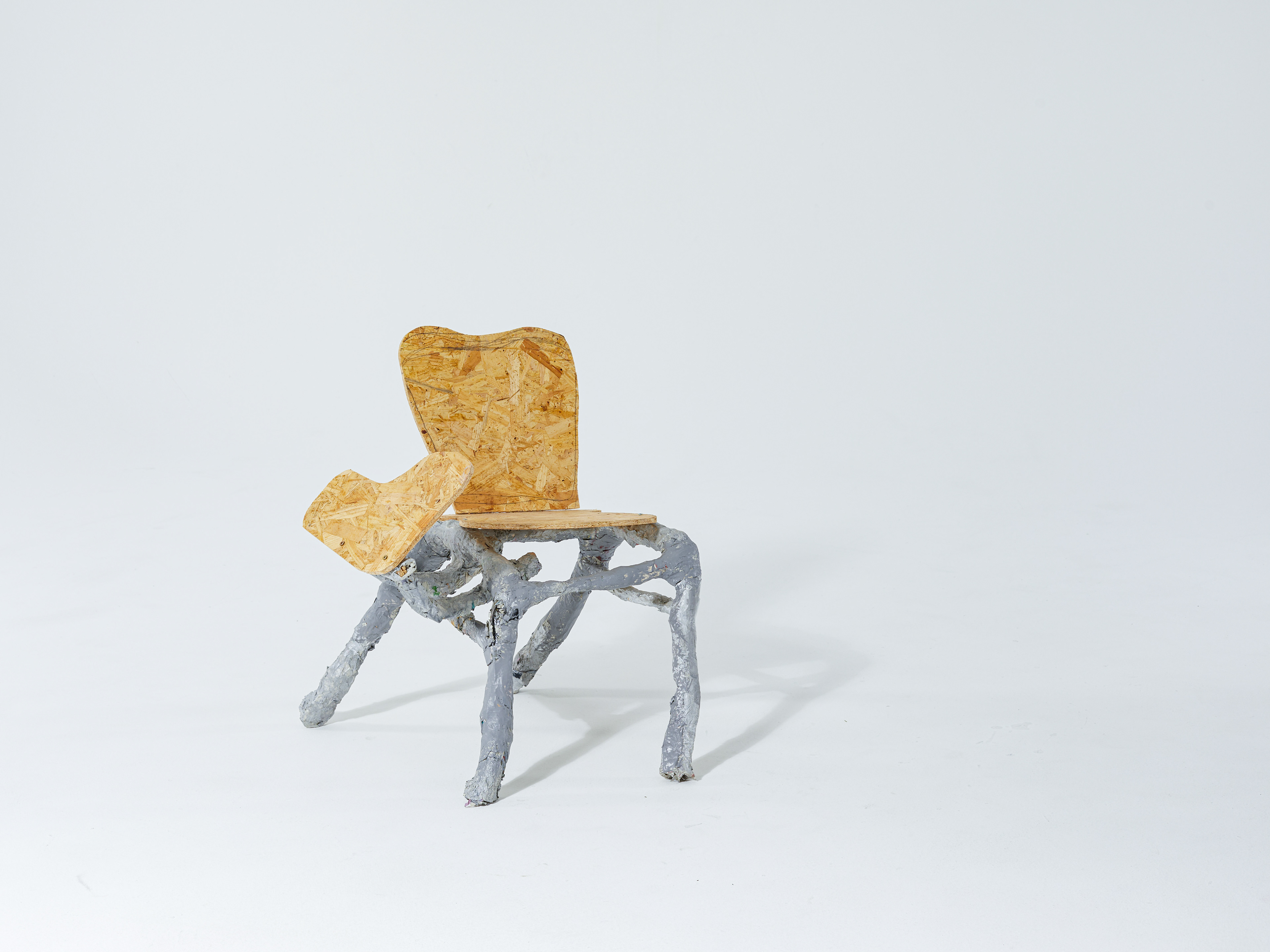 Subjektivierungsmaschine II , Wire, wood, papier-mâché, acrylic, 69 × 60 × 64 cm, 2022