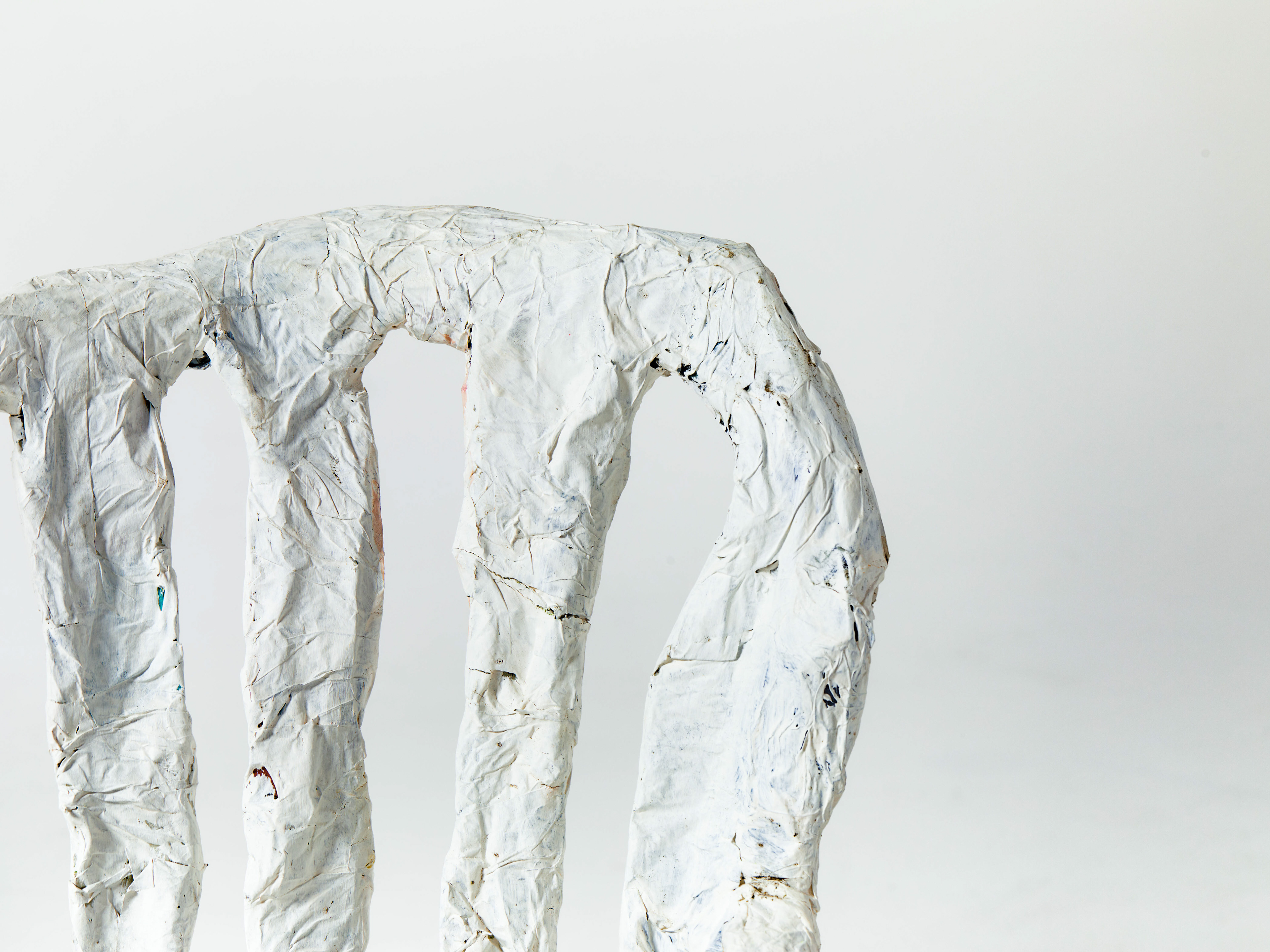 Subjektivierungsmaschine IV, Wire, wood, papier-mâché, acrylic, 59 × 60 × 64 cm, 2022 (detail)