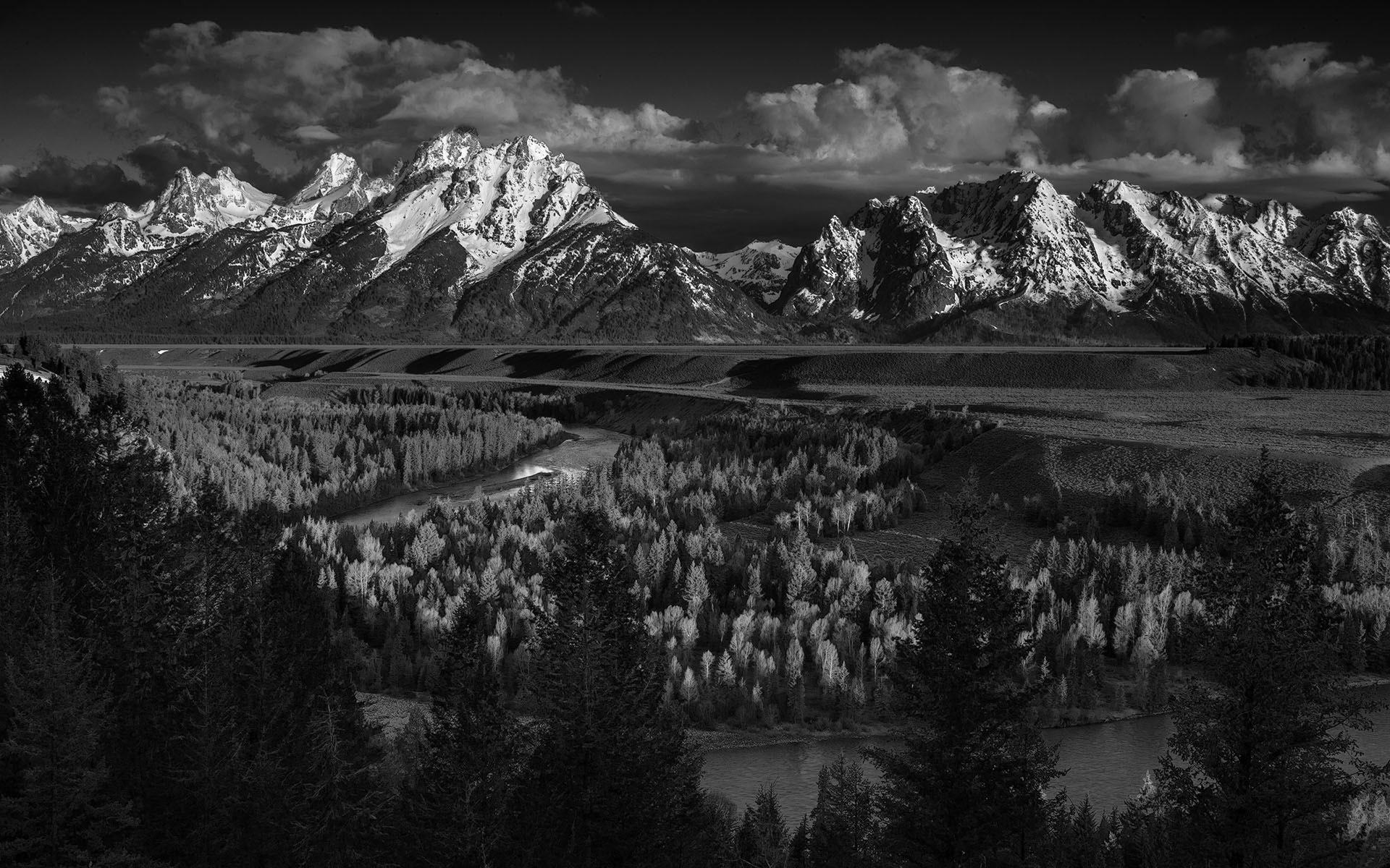 Teton range and Snacke river