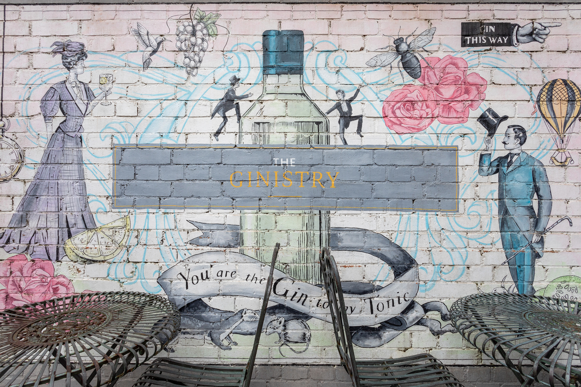 Wall Mural, Gin Bar, Beer Garden, Architectural Photographer, Interiors Photography, 