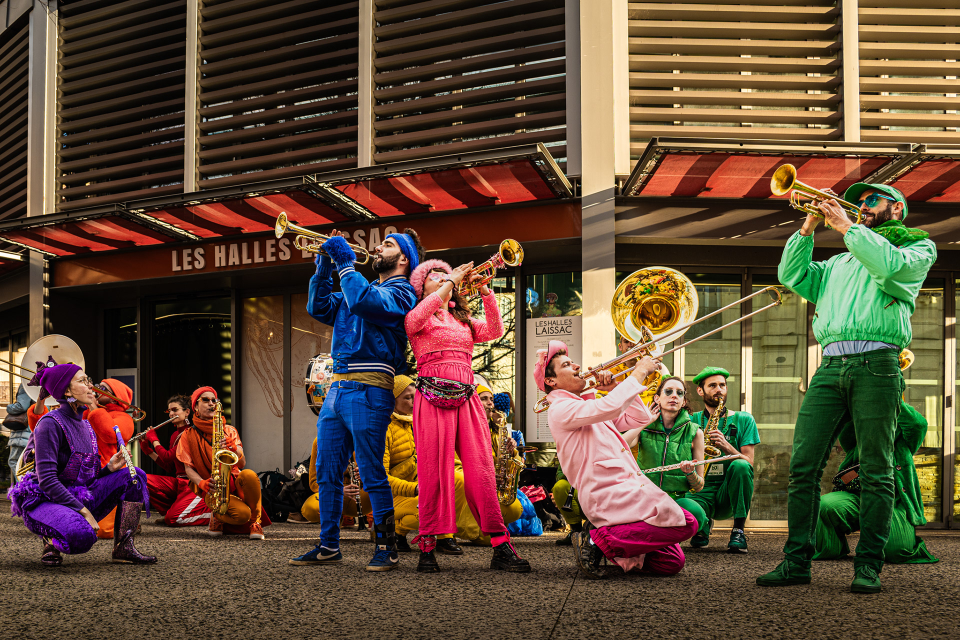 Section cuivres et trompettes du Coco Fanfare Club en live à Montpellier