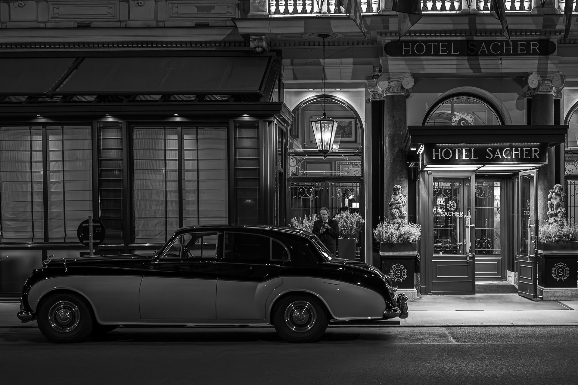 Hotel Sacher Vienna Night
