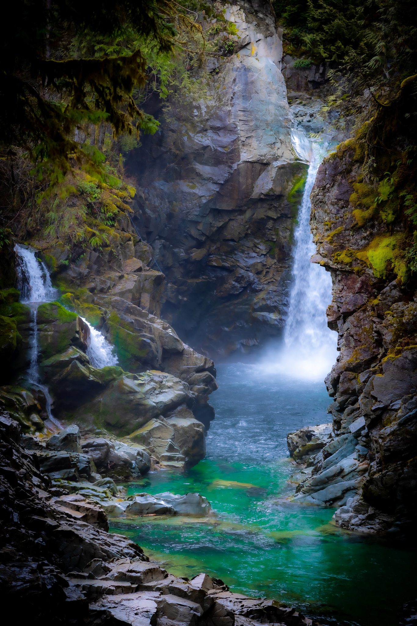 Mamquam Falls, BC, Canada
