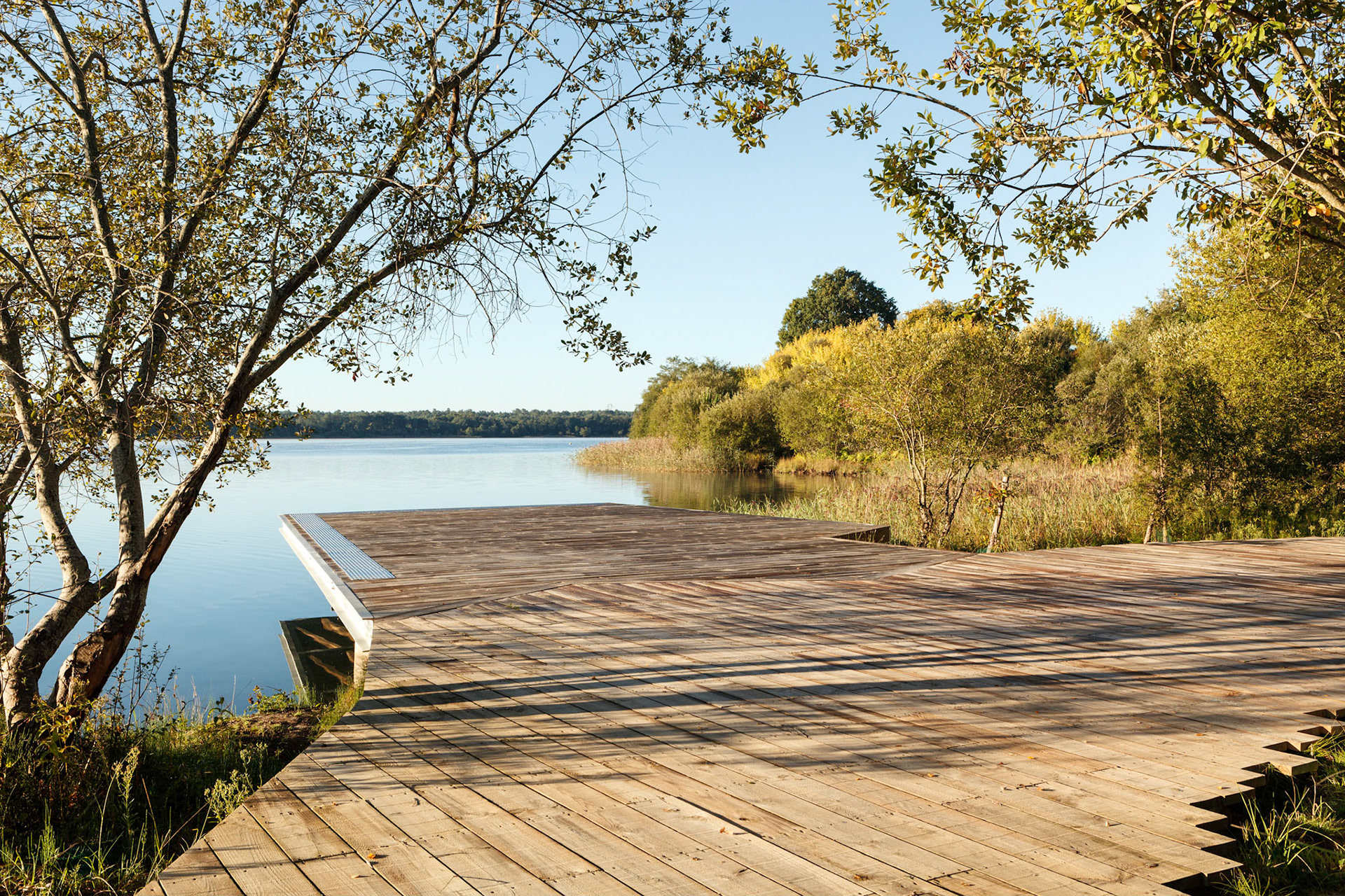 Aménagement et développement de la réserve naturelle d’Arjuzanx par ALEP, architectes-paysagistes, et INCA, architectes. Photo : Nicolas Castets
