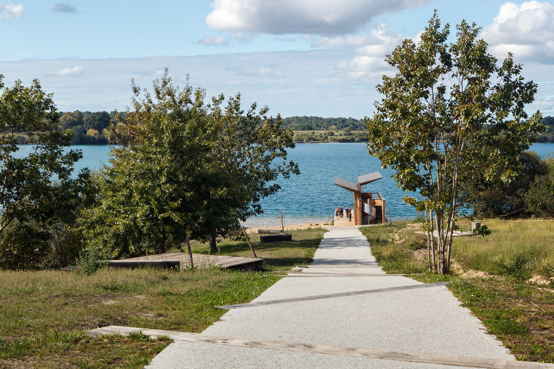 Aménagement et développement de la réserve naturelle d’Arjuzanx par ALEP, architectes-paysagistes, et INCA, architectes. Photo : Nicolas Castets