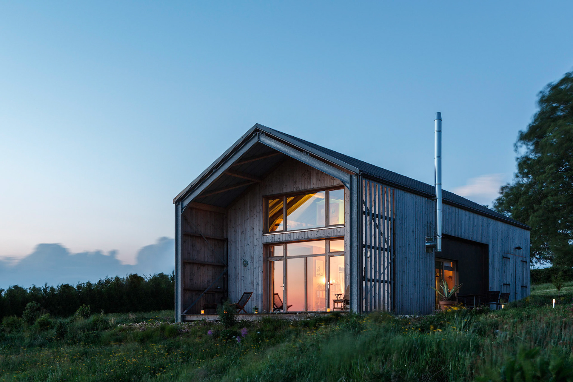 Grange contemporaine dans le Morvan