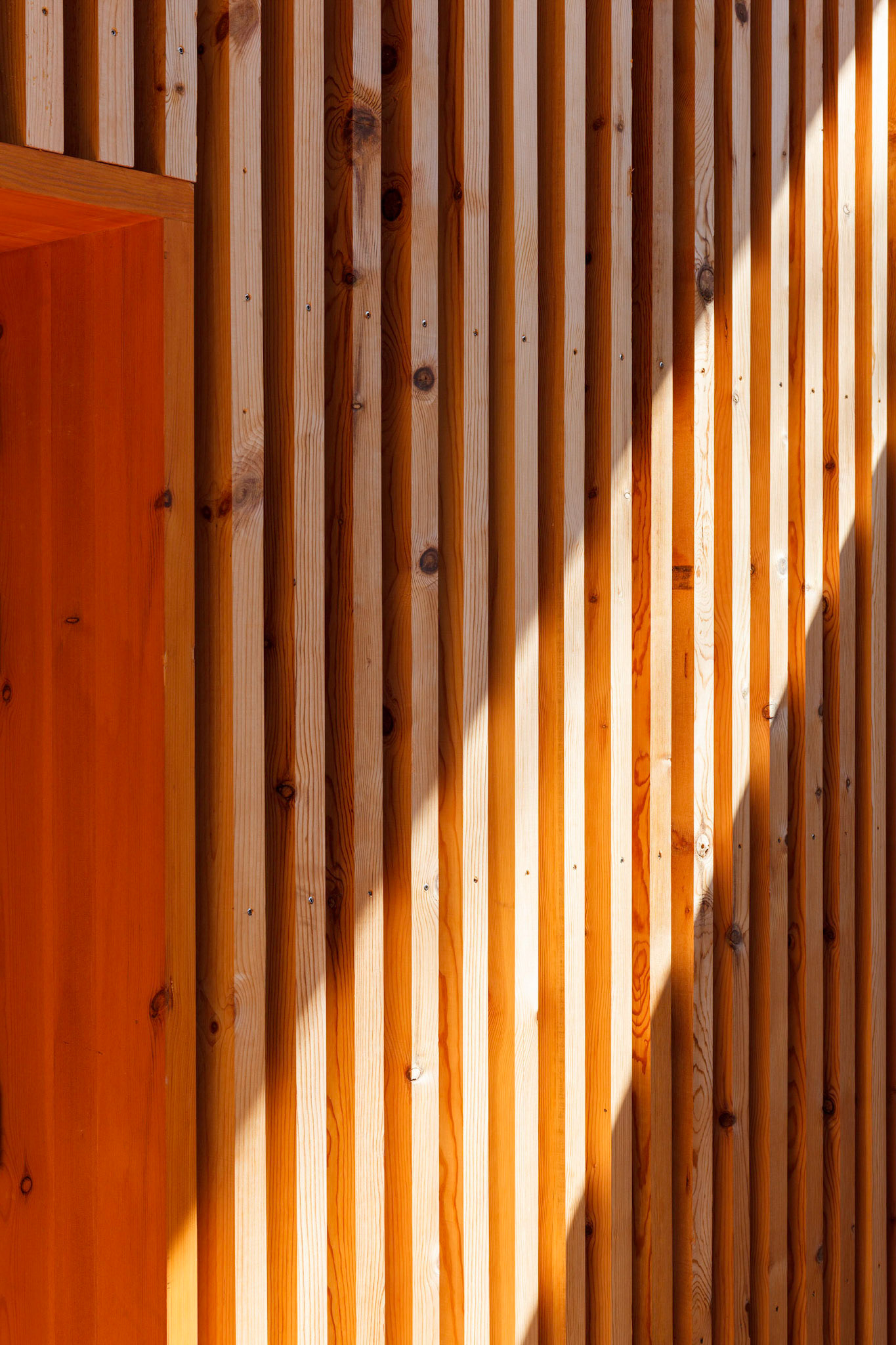 Requalification de l’ancienne ferme de la Bastide à Olette pour créer la Maison du Parc naturel régional des Pyrénées catalanes par INCA architectes et ALEP architectes-paysagistes. Photo : Nicolas Castets