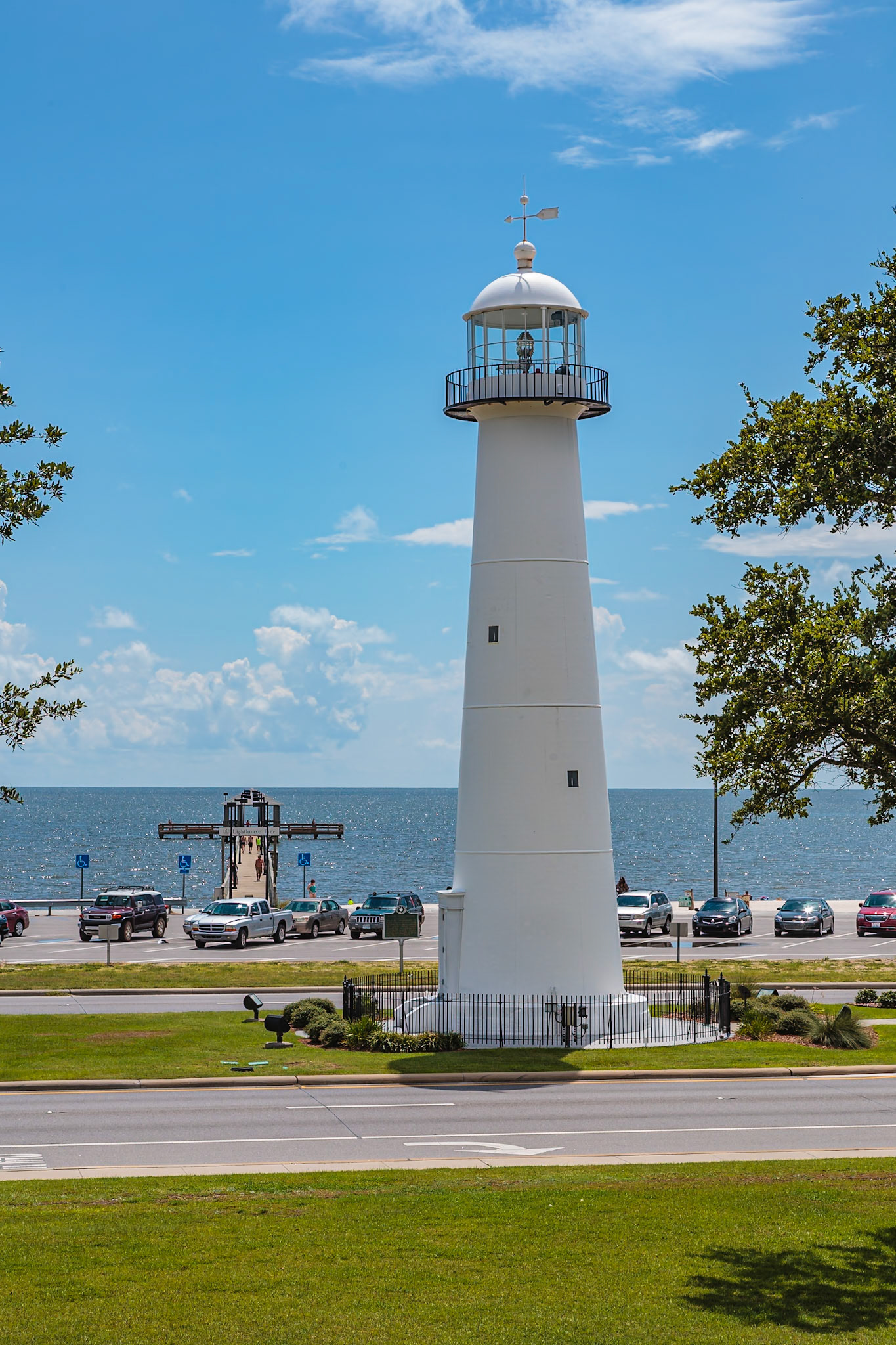 140910_087 Biloxi Lighthouse on Hwy 90 in Biloxi, Mississippi
