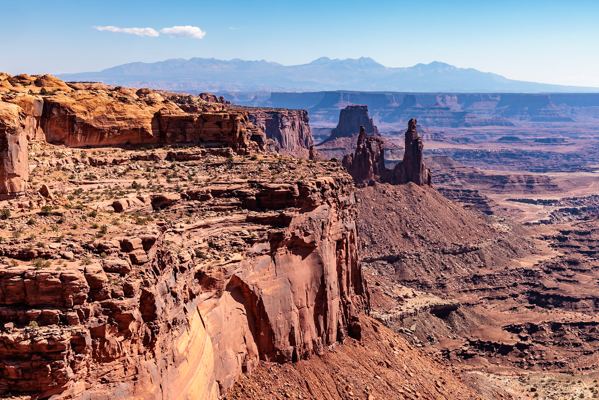 240928_040 Monster tower and Washer Woman rock formations  in the  Island in the Sky area of Canyonlands National Park, Utah, USA
