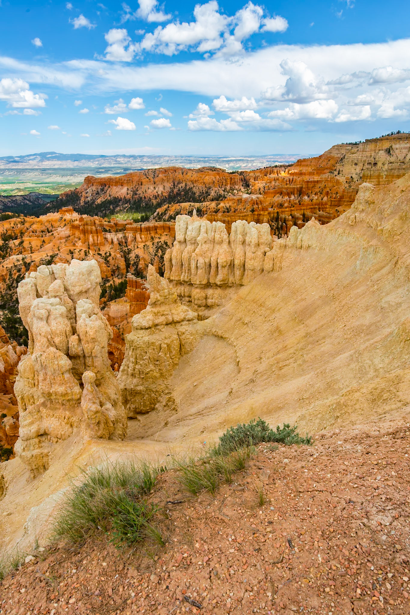 190603_482 Inspiration Point lookout in Bryce Canyon National Park in Utah
