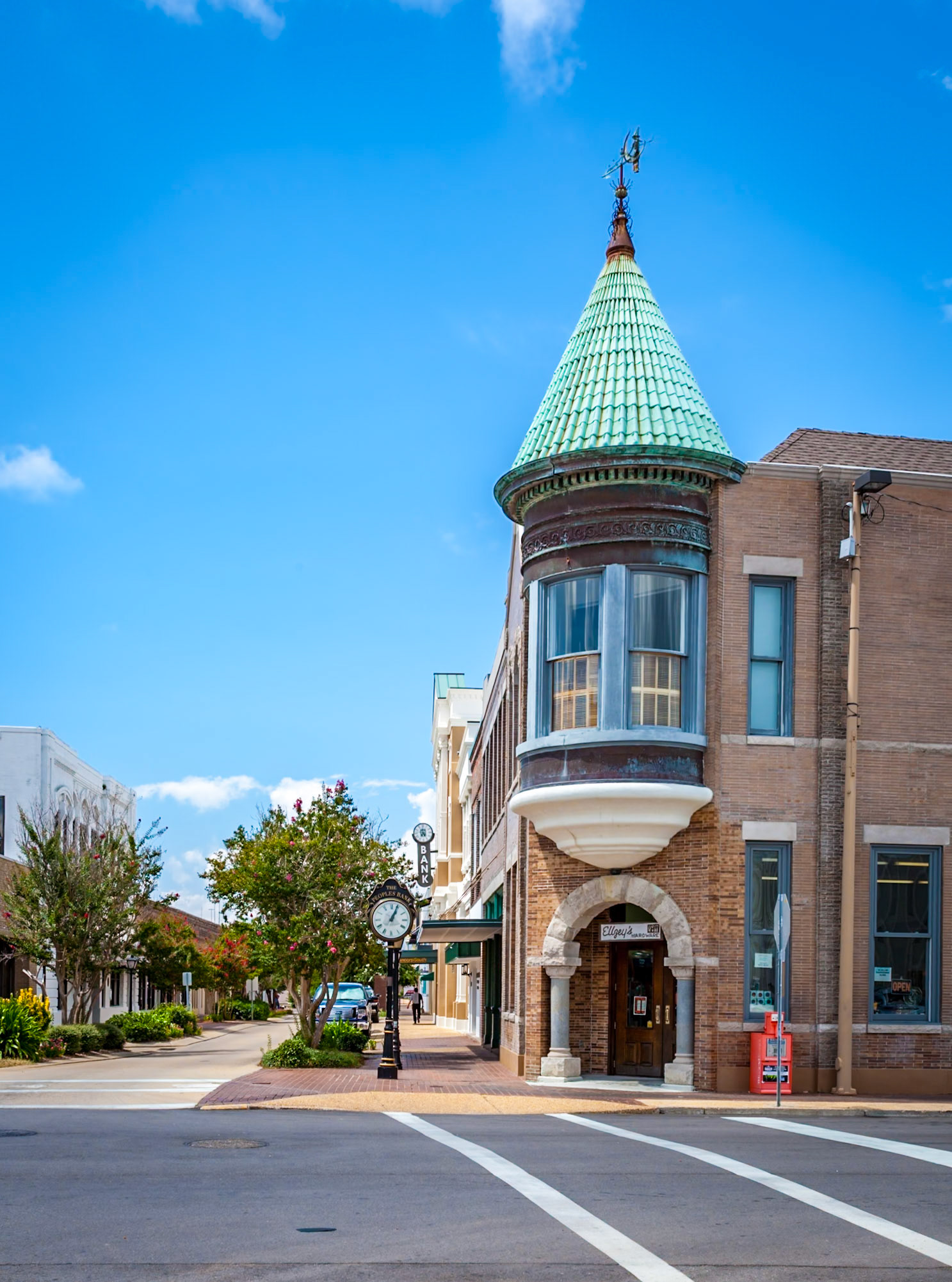 140910_043 Ellzey's Hardware store in downtown Biloxi, Mississippi