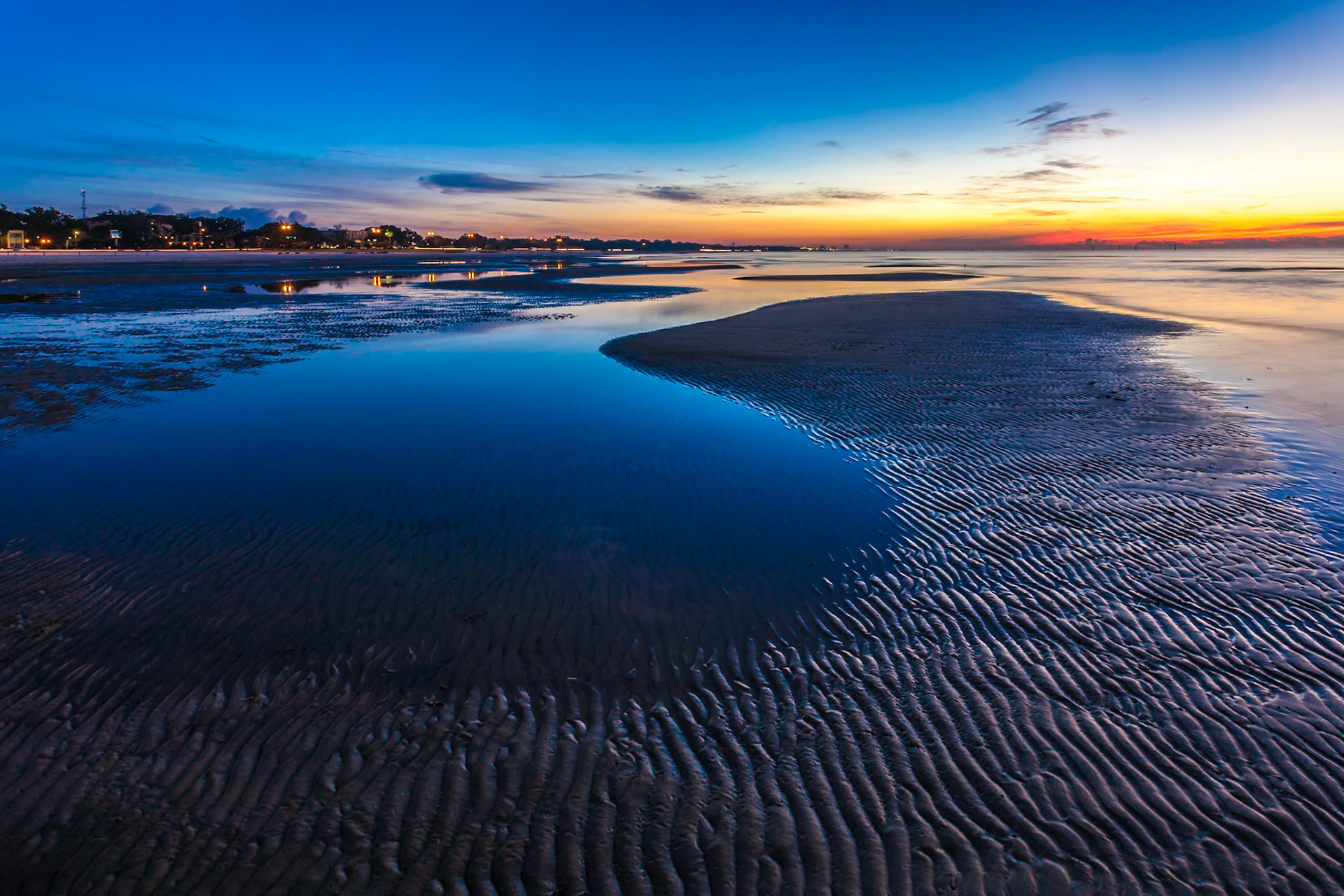 141009_008 Sunrise during a low tide on the beach at Gulfport, Mississippi