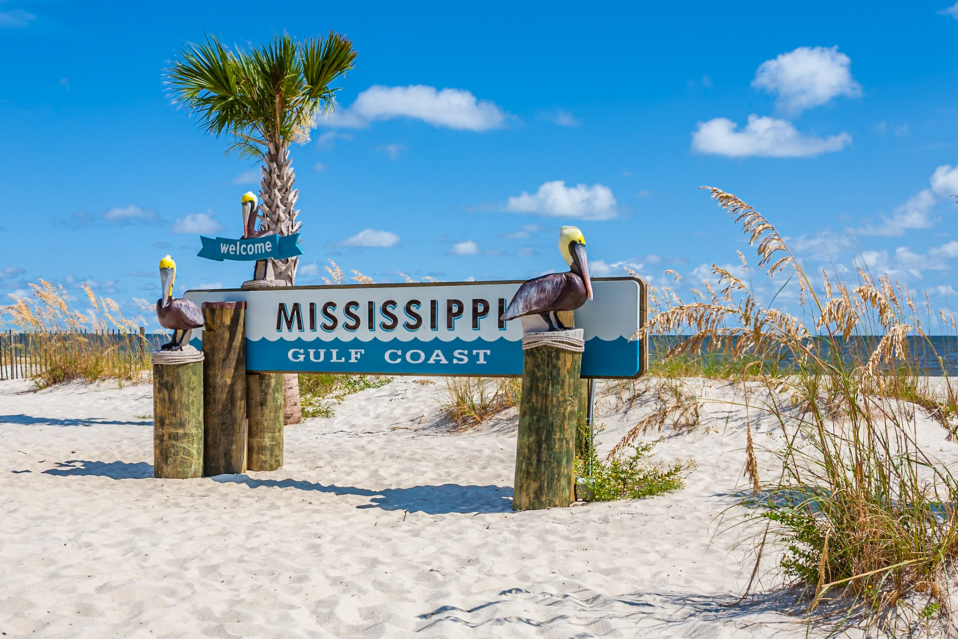 140910_170 Sign at the beach welcomes visitors to the Mississippi Gulf Coast at Gulfport, Mississippi