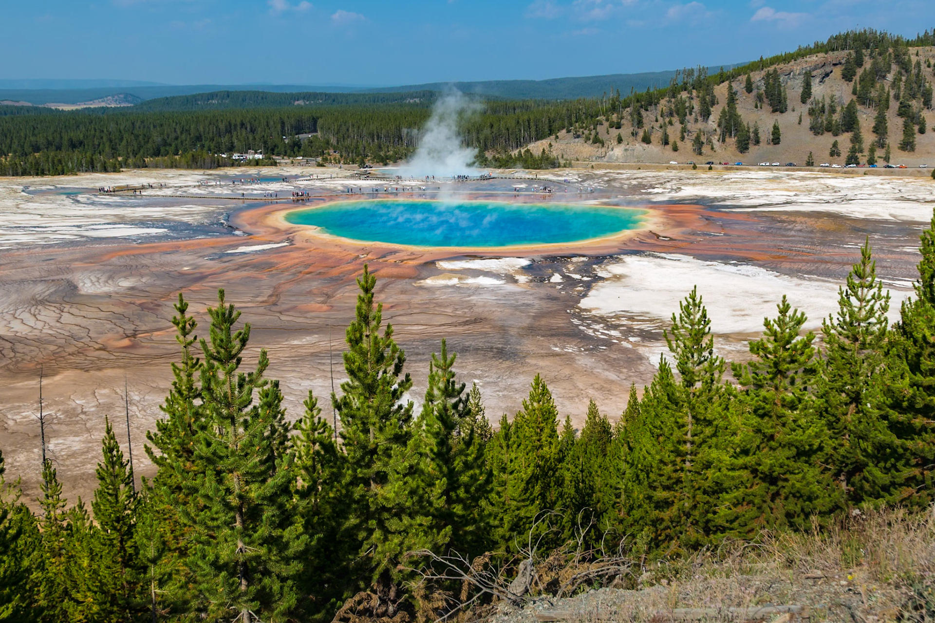 180823_004 Grand Prismatic Spring in the Midway Geyser Basin of Yellowstone National Park, Wyoming