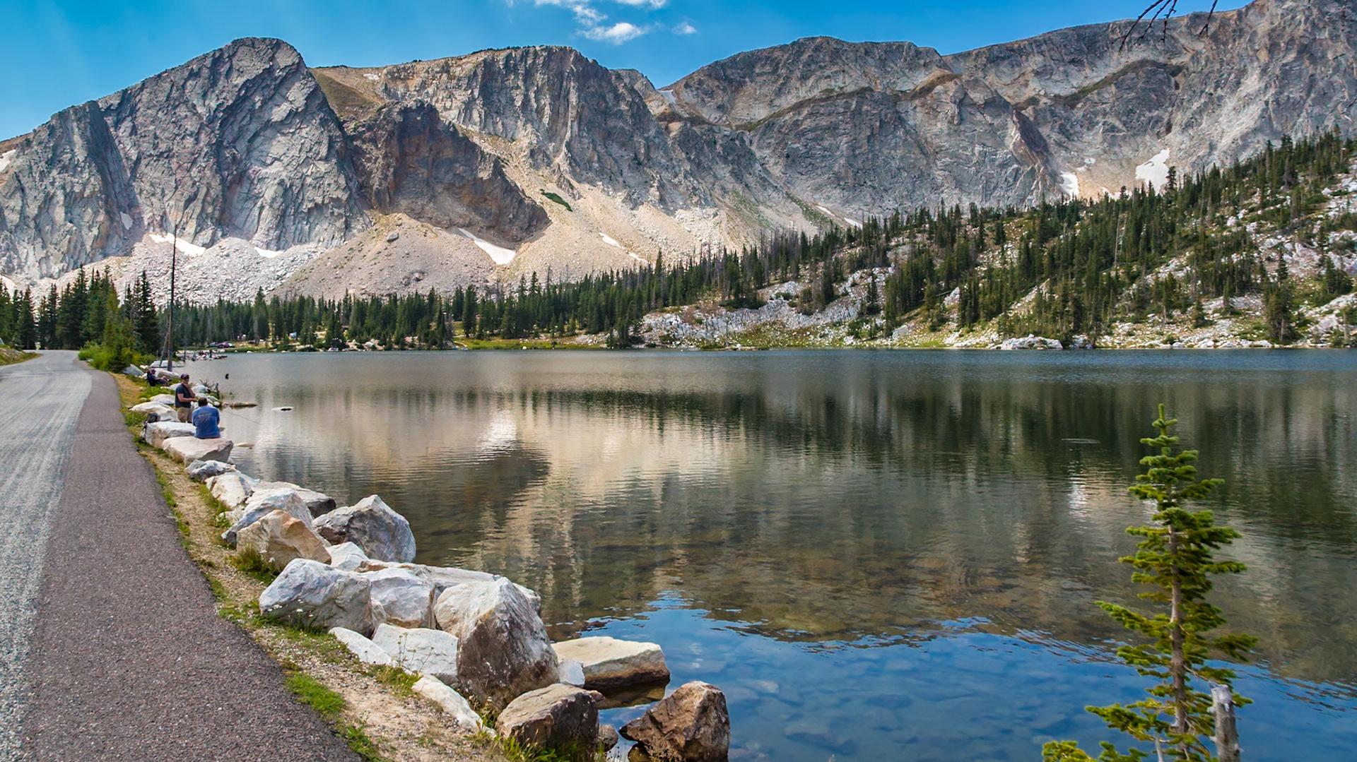 180811_261 Reflection of the mountains on Mirror Lake  in the Snowy Range area of the Medicine Bow National Forest in Wyoming