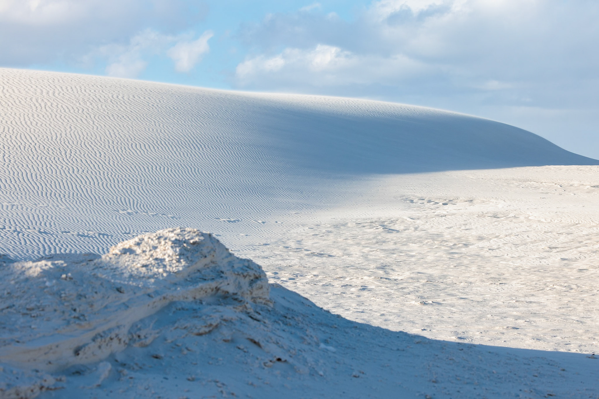 230323_118 Sand dunes at White Sands National Park in Alamogordo, New Mexico, USA