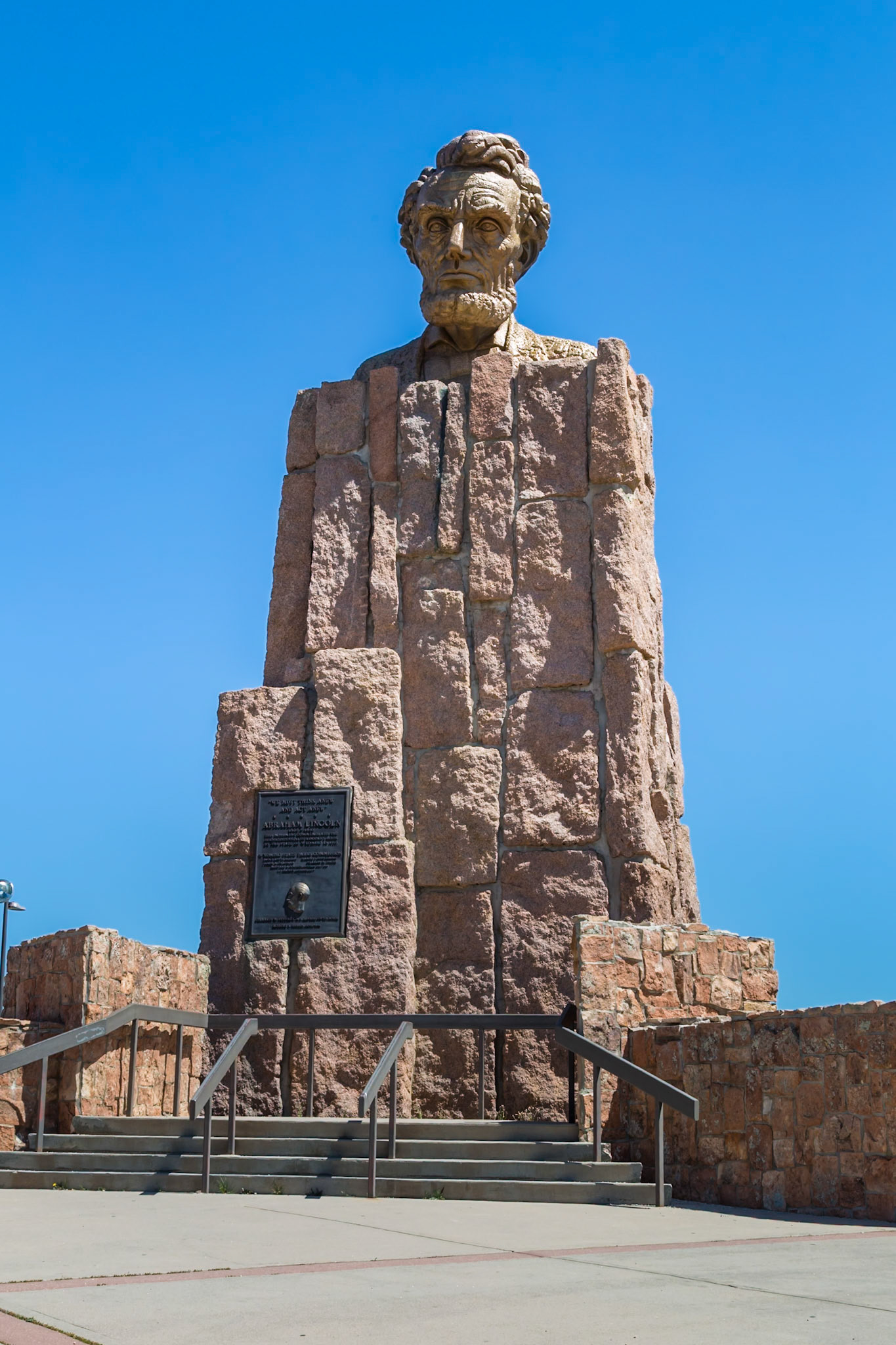 180811_117 Abraham Lincoln memorial monument sculpted by Robert Russin at the Summit Rest Area along Interstate 80 between Laramie and Cheyenne, Wyoming